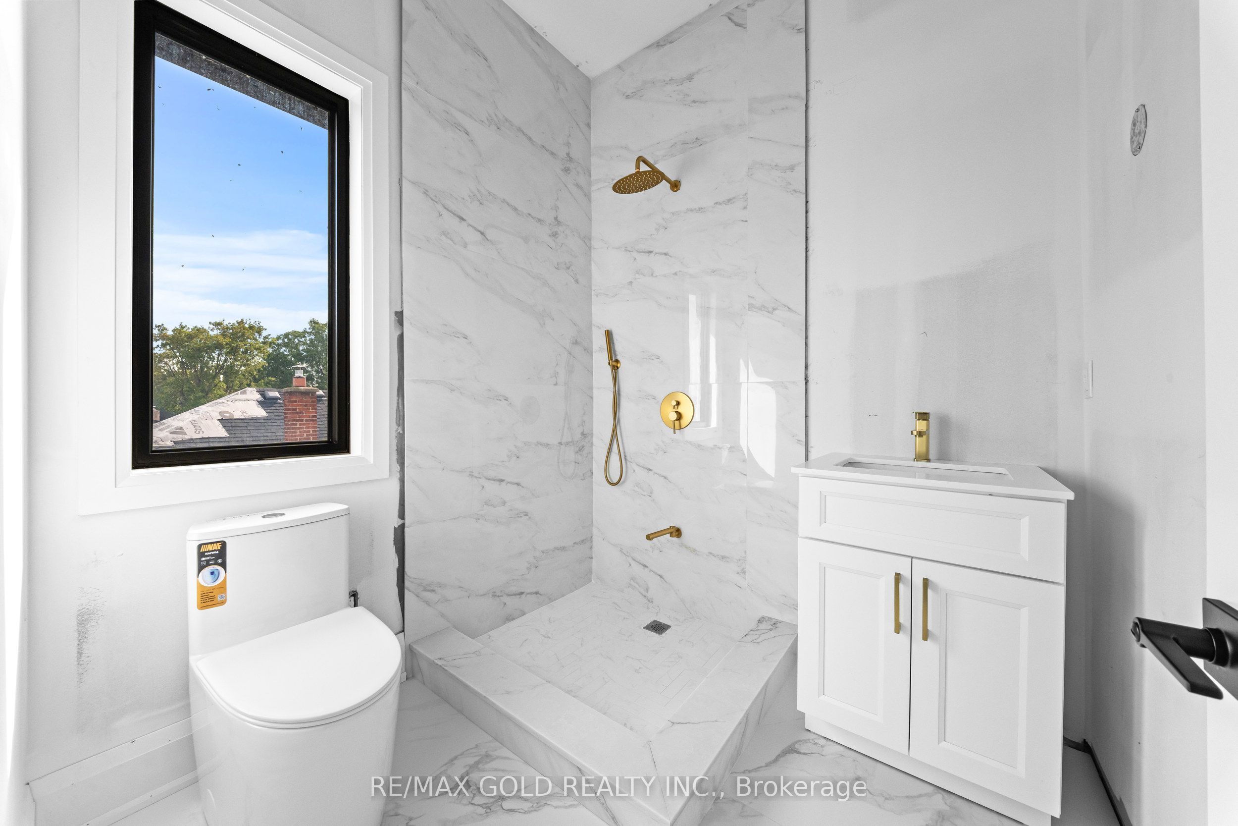 15 Mckenzie Street Property Photo 28