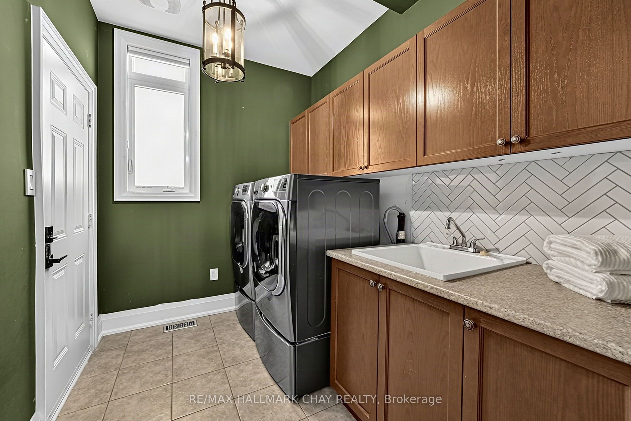 52 Copeland Crescent Property Photo 21