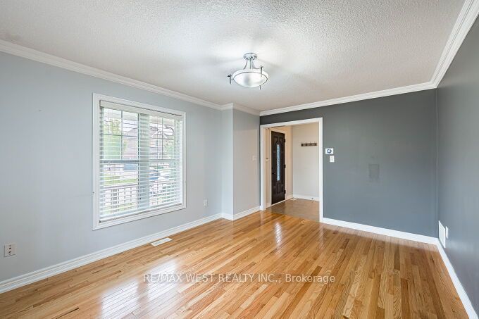 100 Swenson Street Property Photo 10