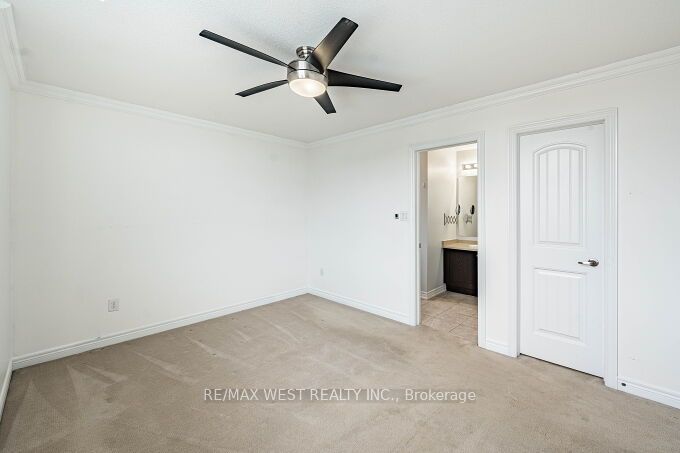 100 Swenson Street Property Photo 17