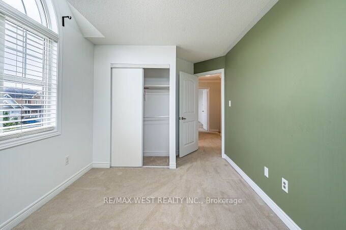 100 Swenson Street Property Photo 21