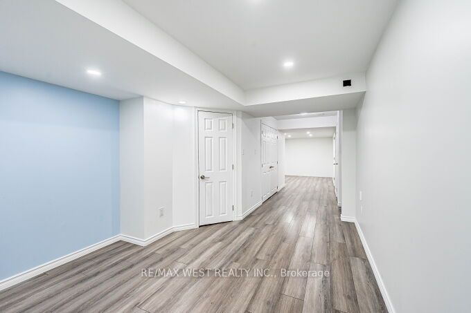 100 Swenson Street Property Photo 28