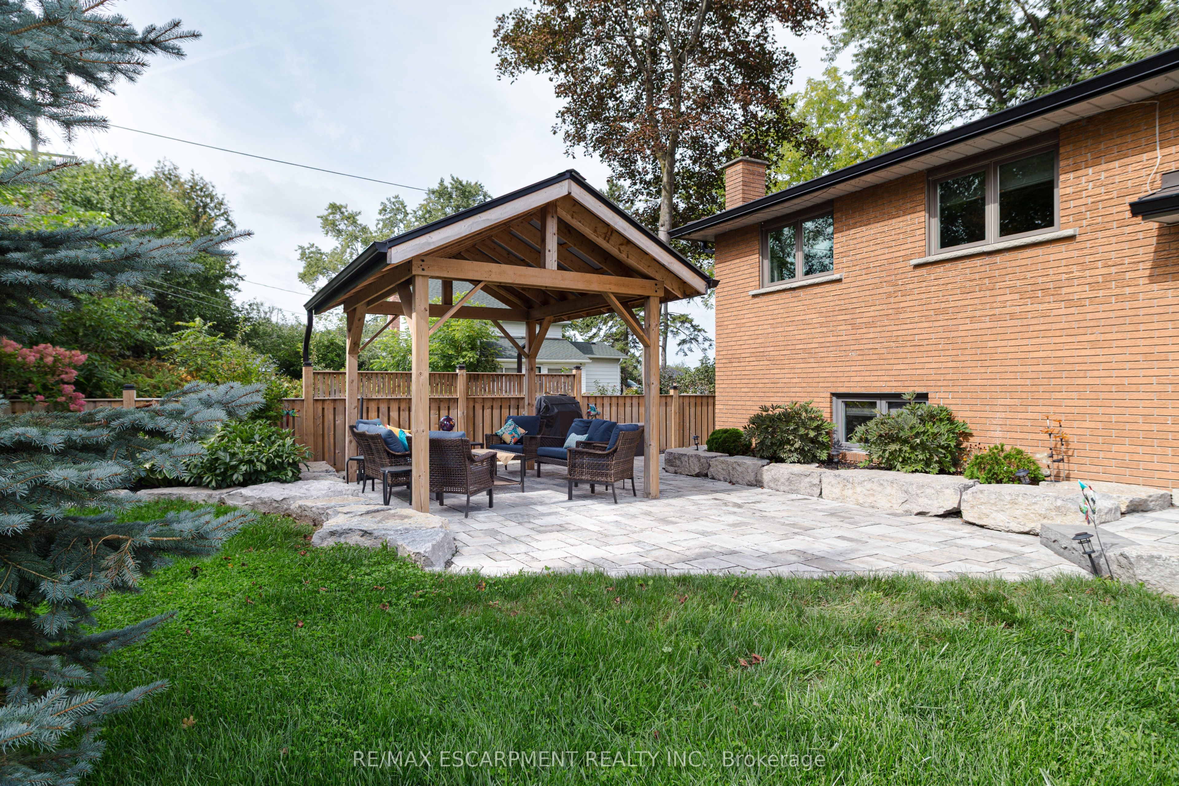 266 Goose Alley Property Photo 4