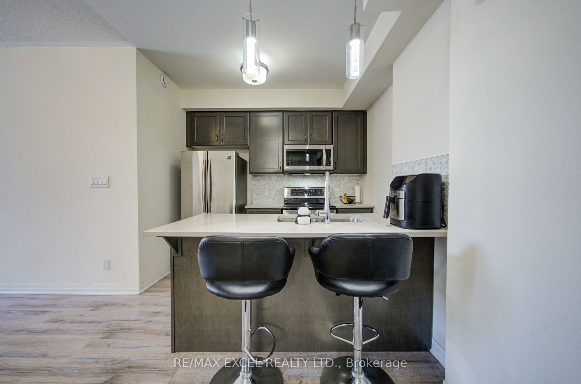 2 Adam Sellers Street 302 Property Photo 10