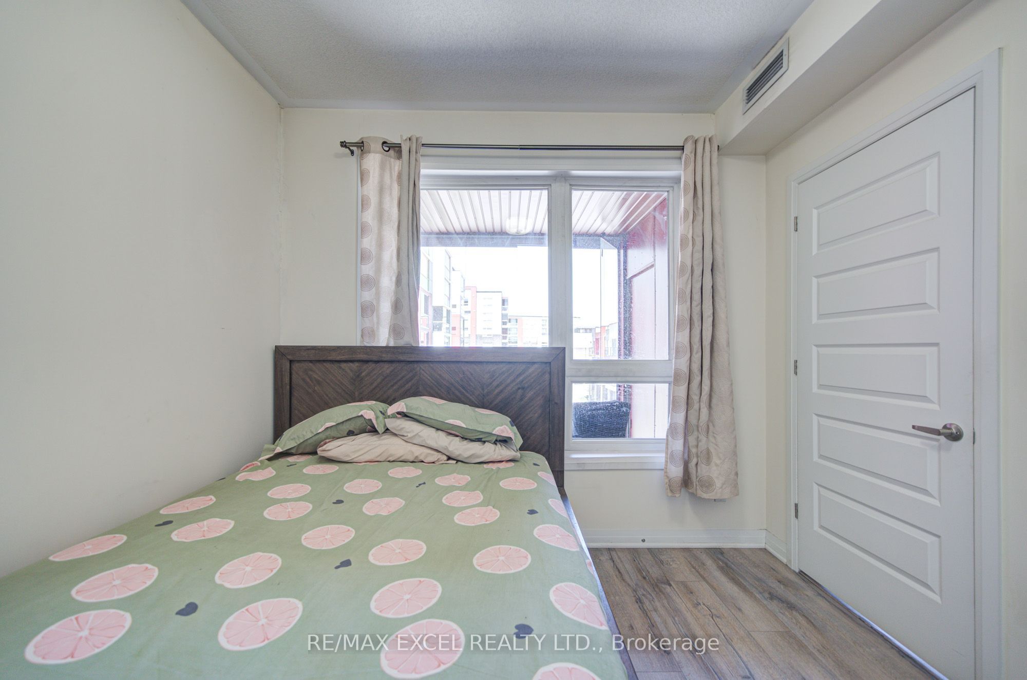 2 Adam Sellers Street 302 Property Photo 25