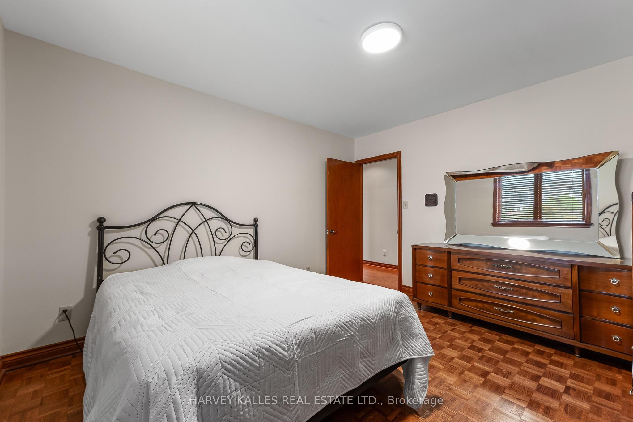 113 Bond Crescent Property Photo 17