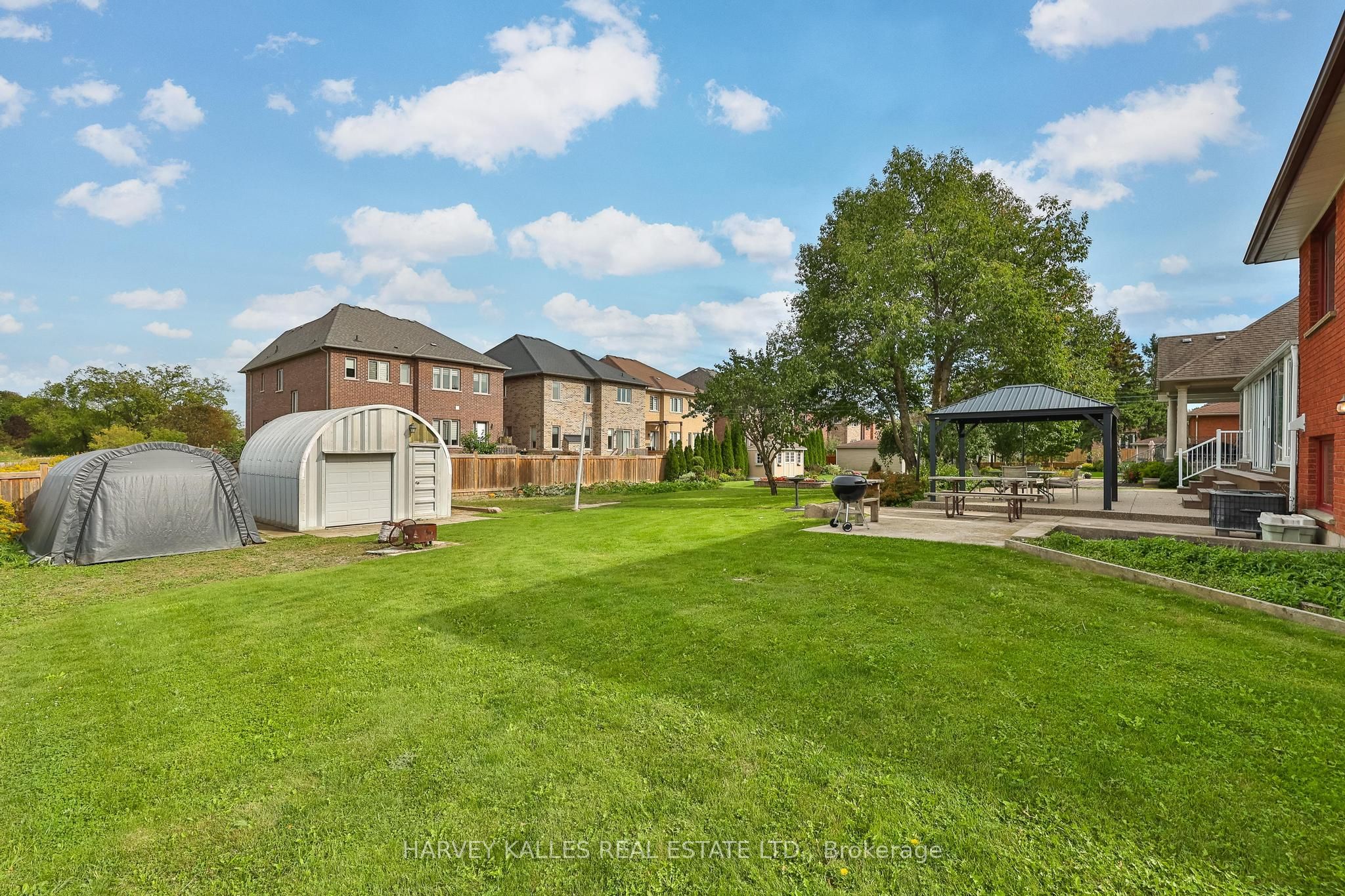 113 Bond Crescent Property Photo 34