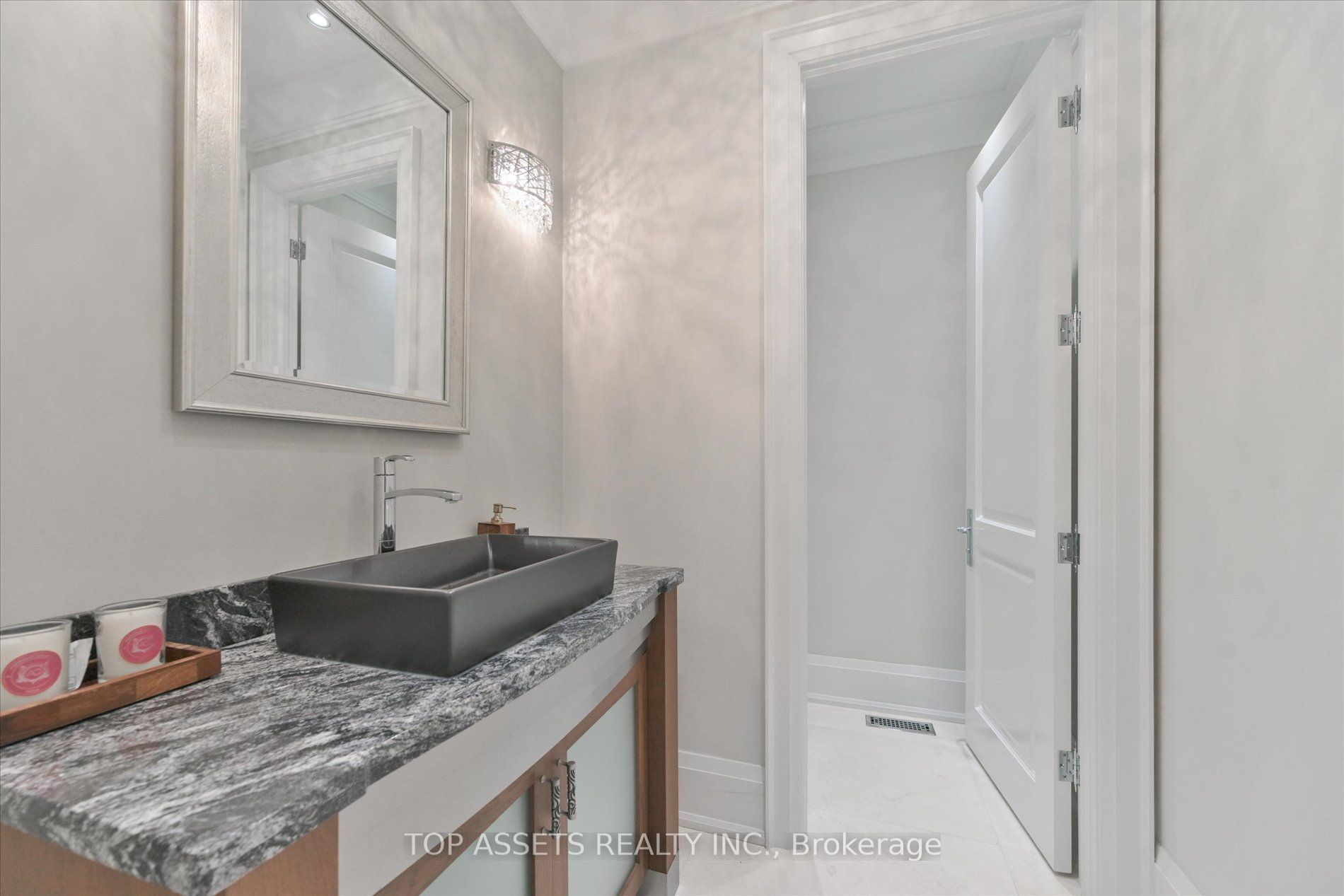 15 Westwood Lane Property Photo 14