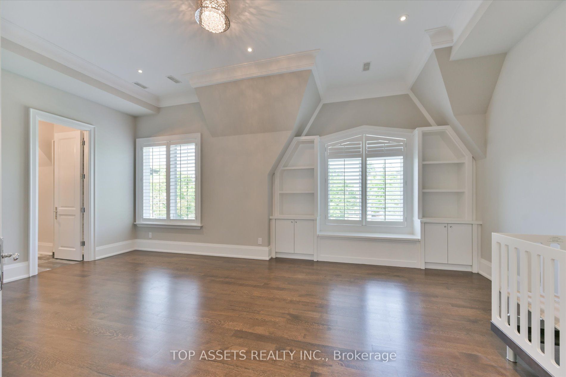15 Westwood Lane Property Photo 23
