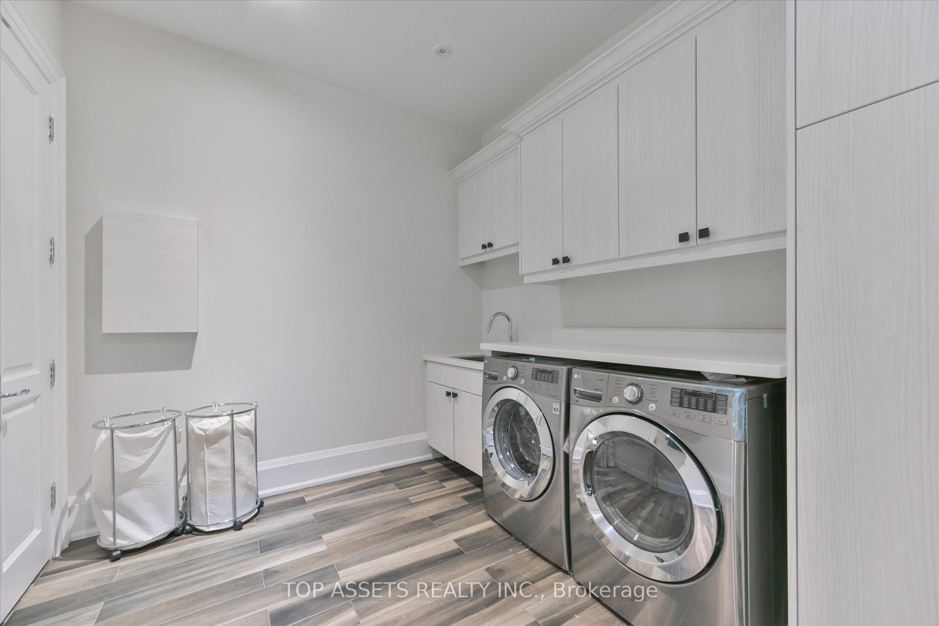 15 Westwood Lane Property Photo 29