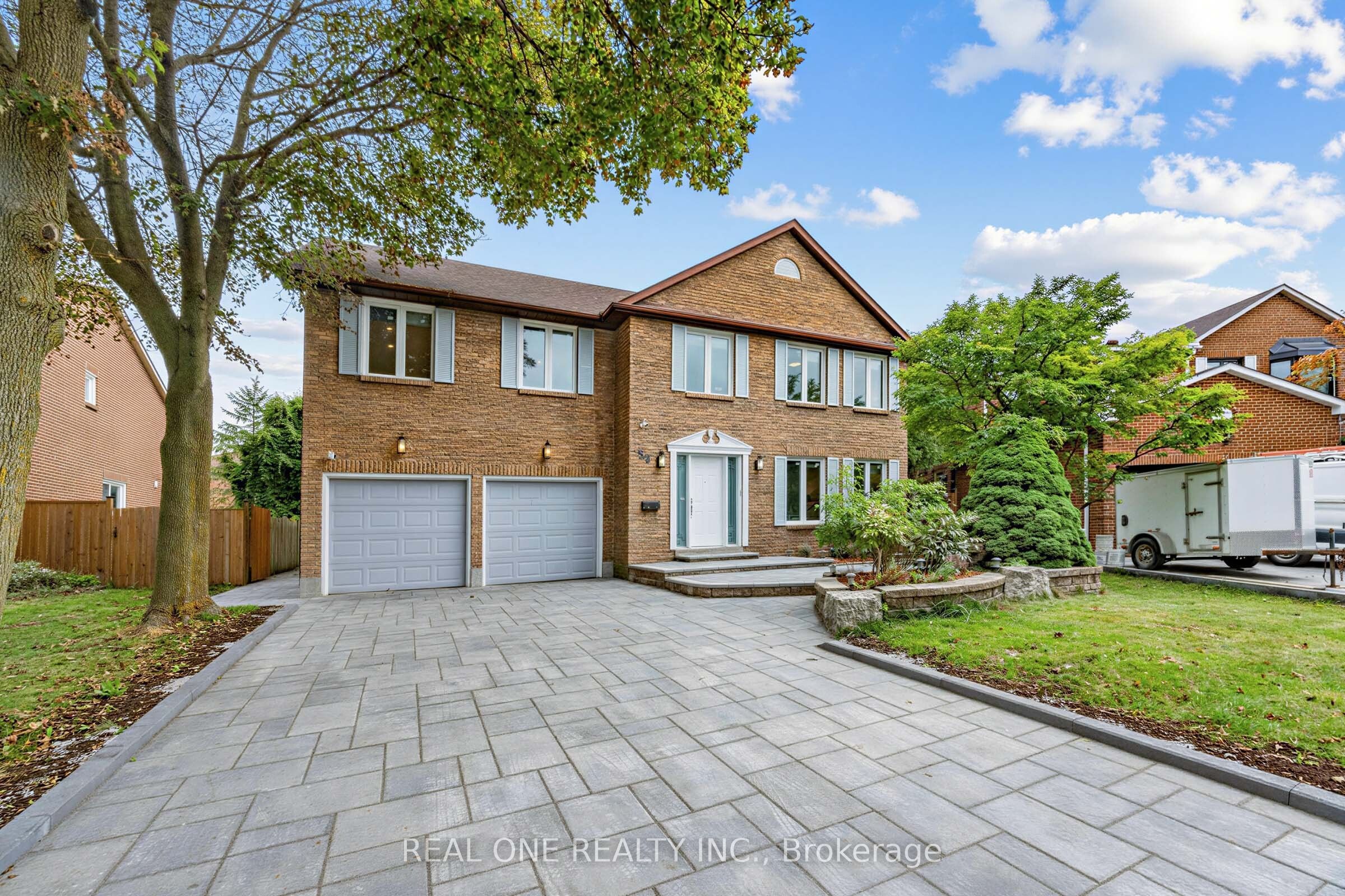 52 Fenwick Crescent Property Photo 1