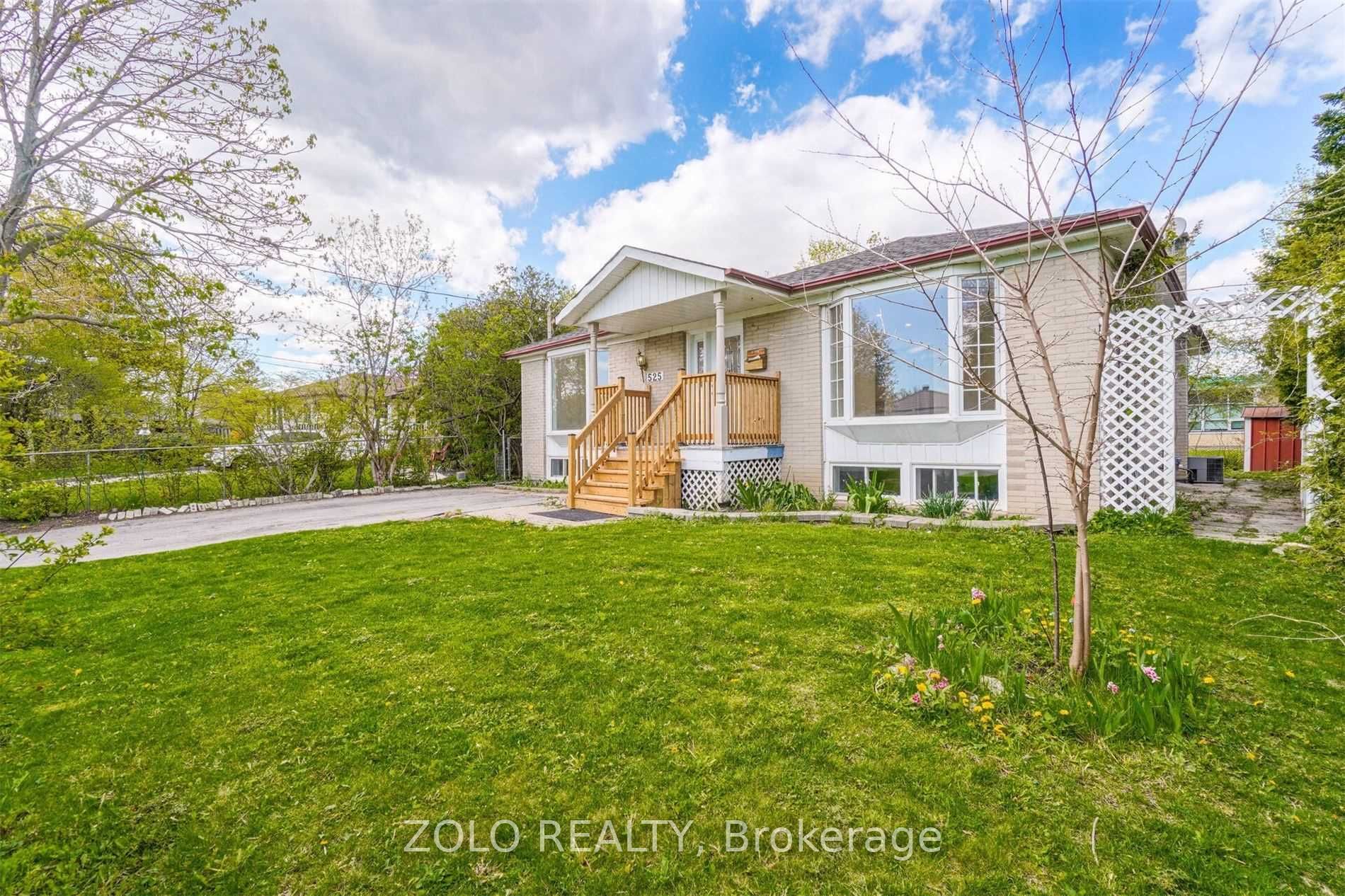 525 Lynett Crescent Property Photo 1