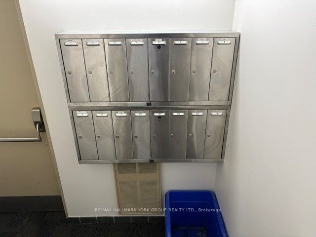 14845 Yonge Street Suite 310 Property Photo 9