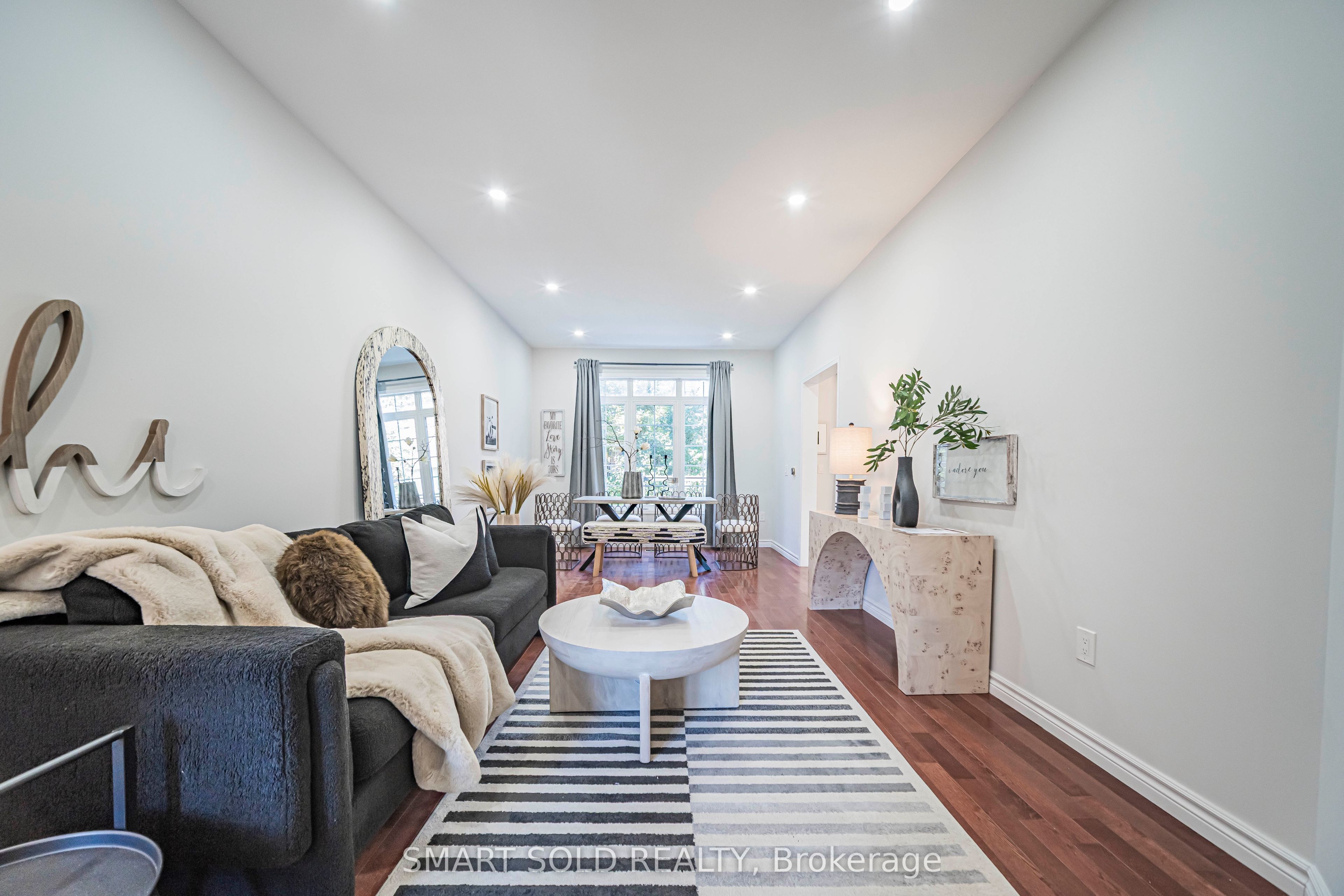 82 Ballymore Drive Property Photo 8