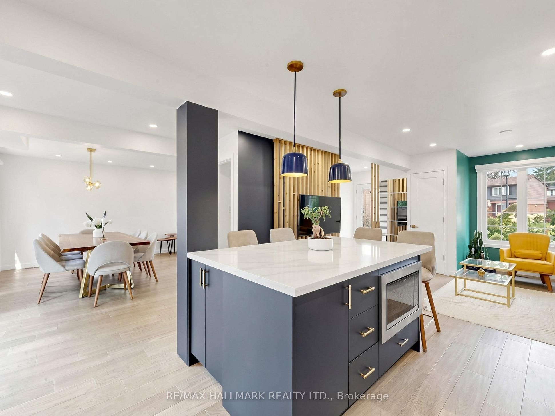 400 Handley Crescent Property Photo 1