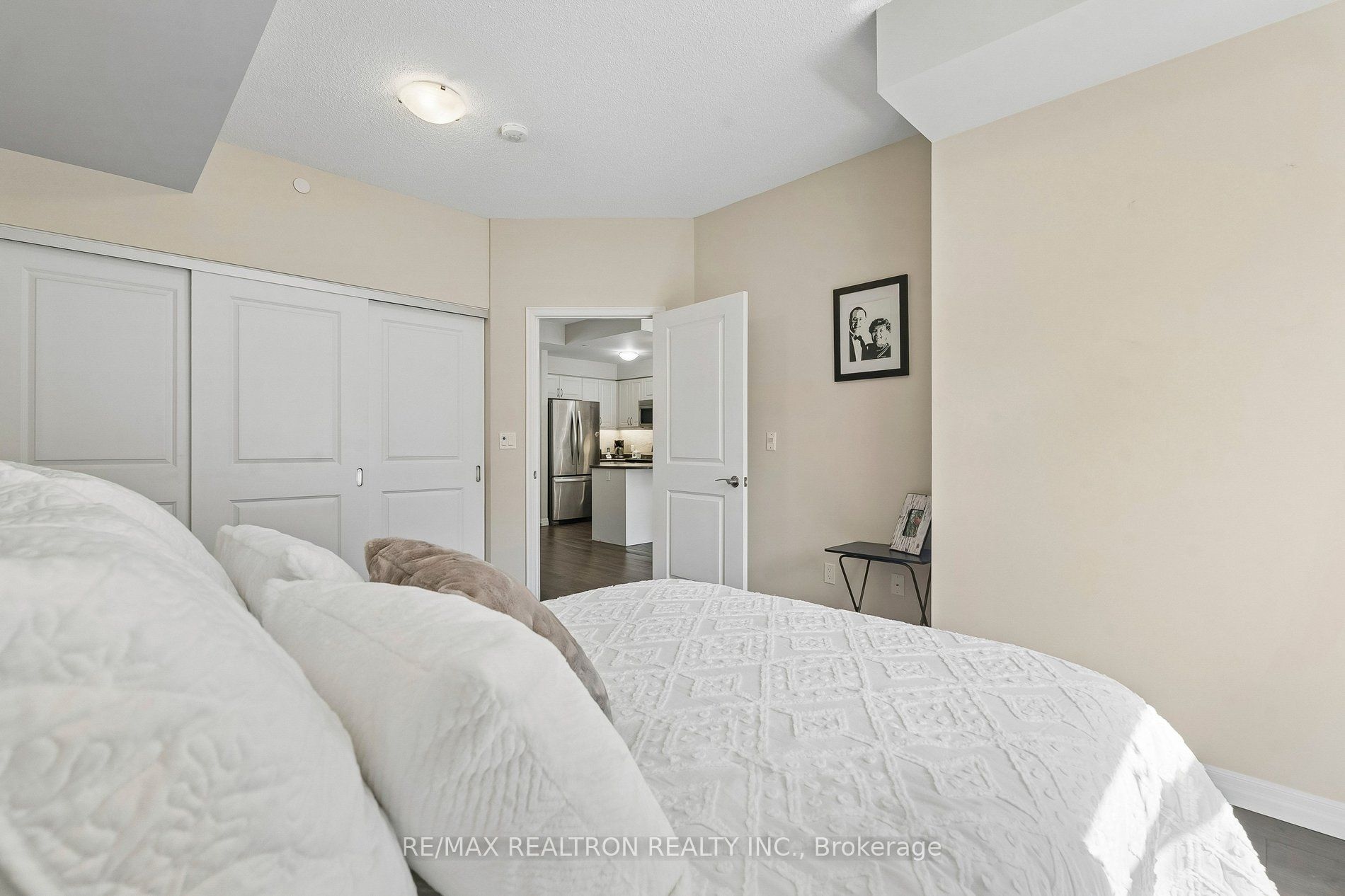 400 William Graham Drive 208 Property Photo 19