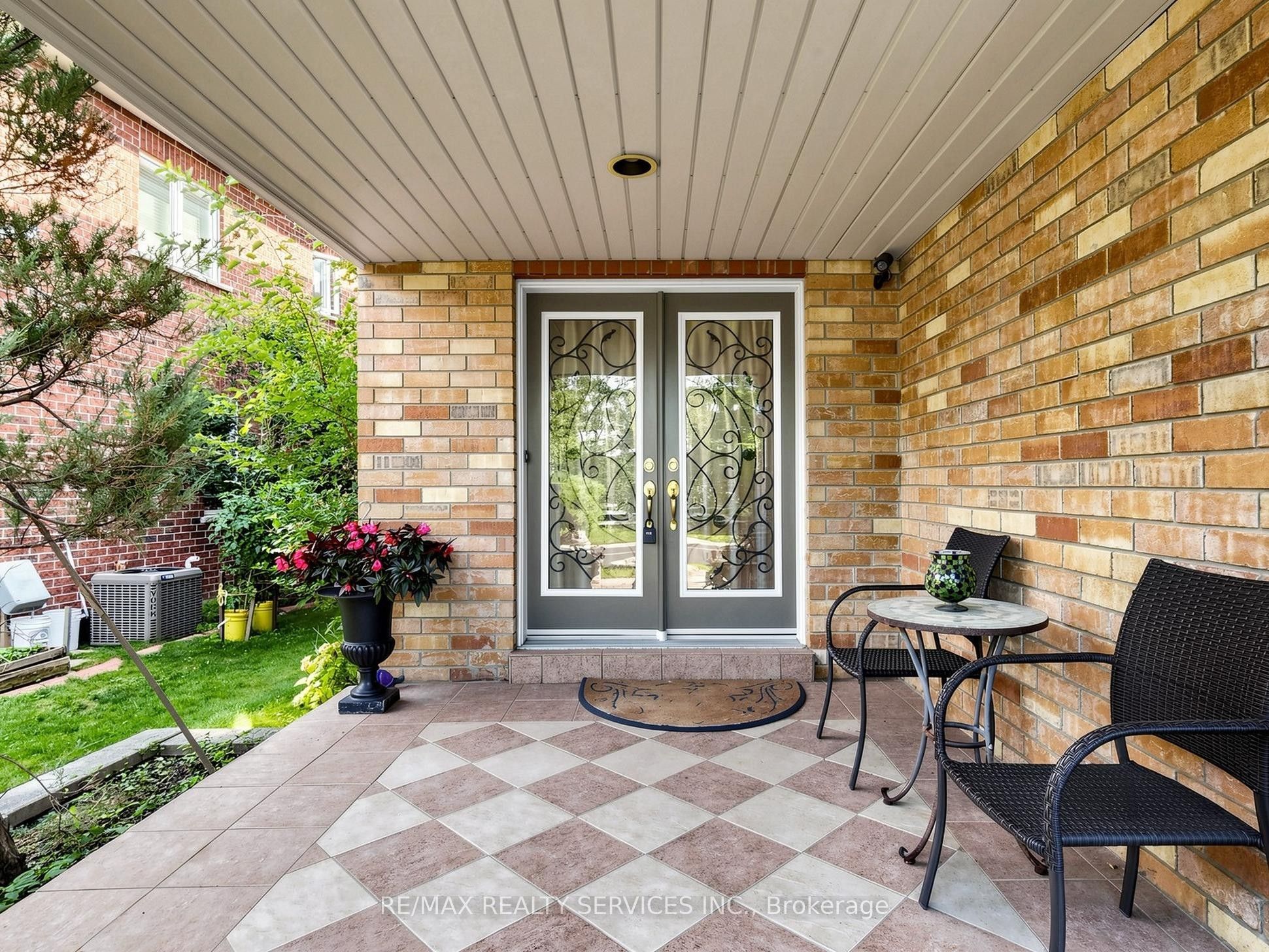 127 Russell Jarvis Drive Property Photo 4