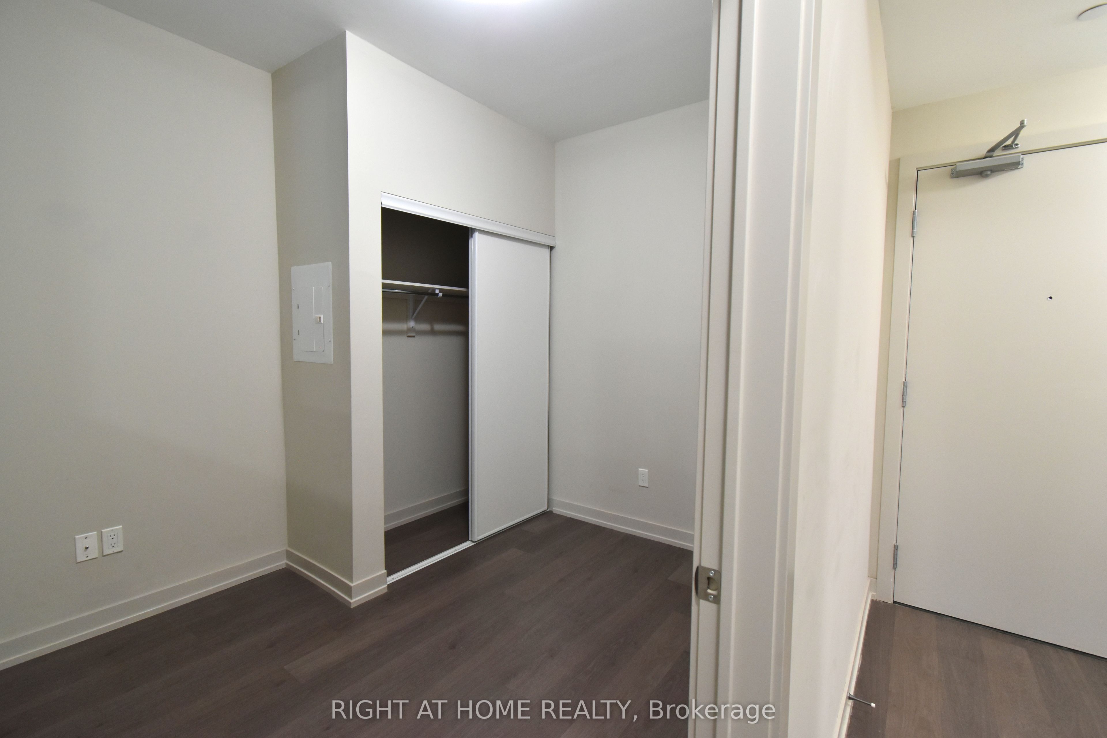 555 William Graham Drive 217 Property Photo 14