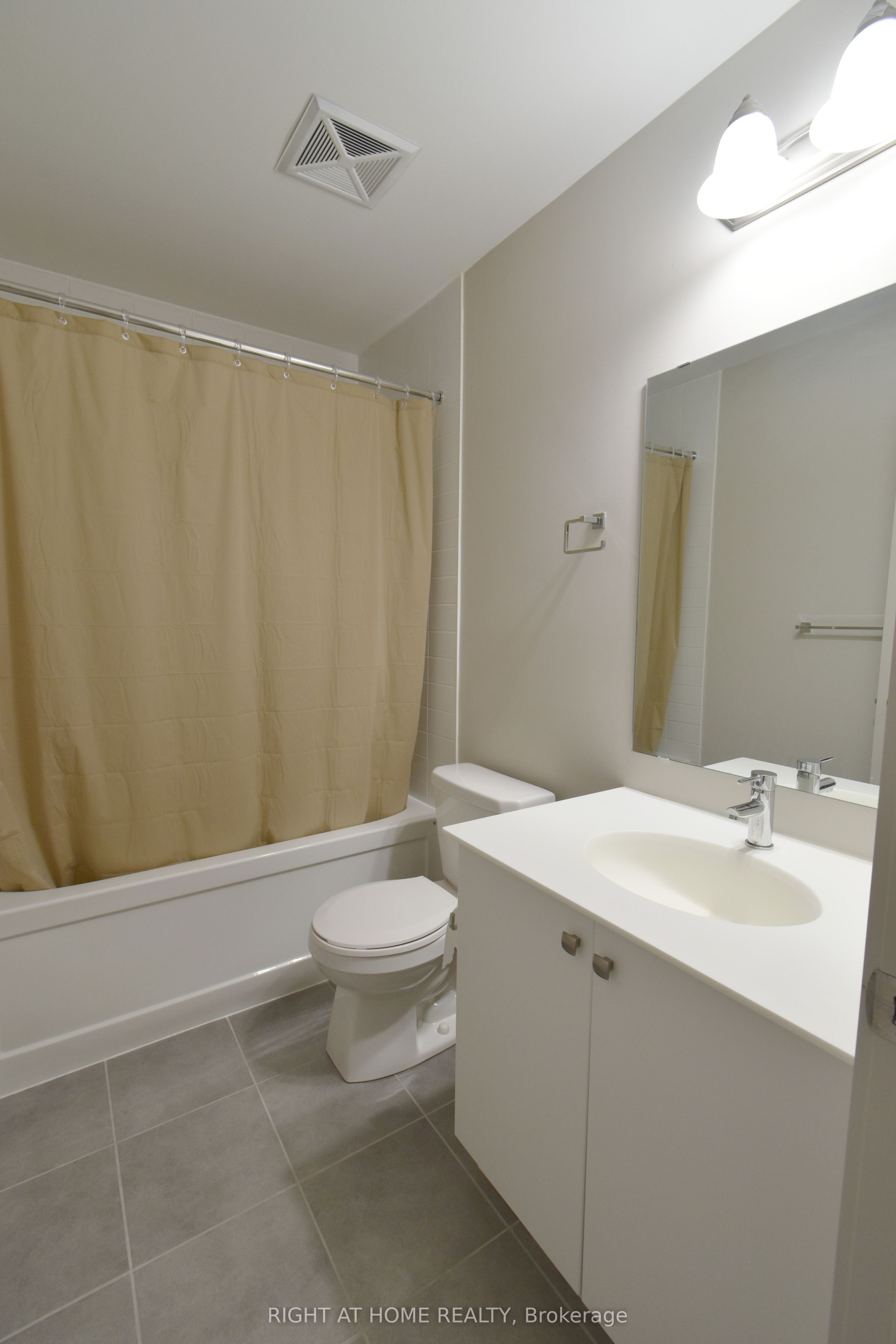 555 William Graham Drive 217 Property Photo 15