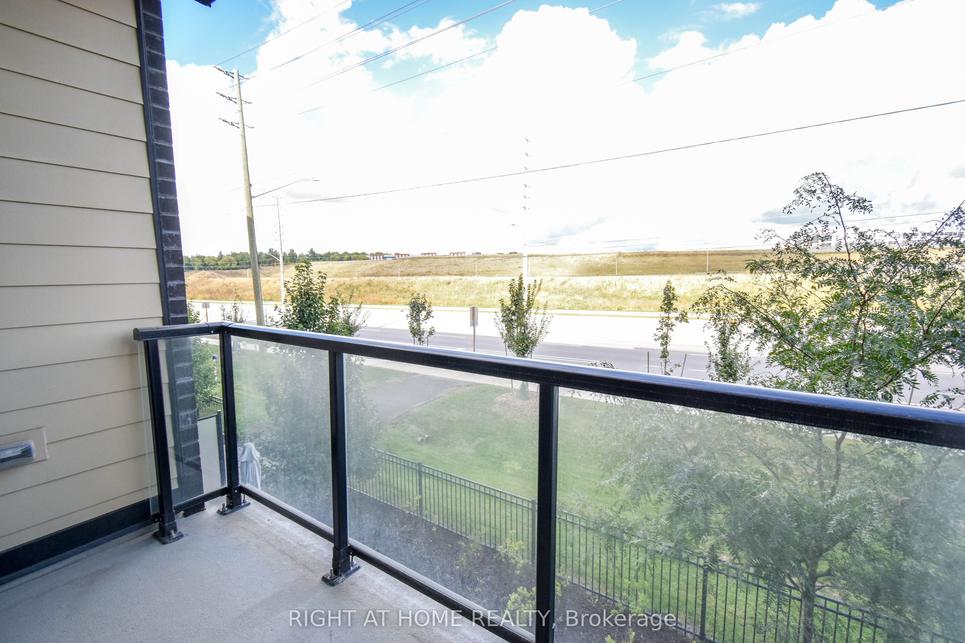 555 William Graham Drive 217 Property Photo 17