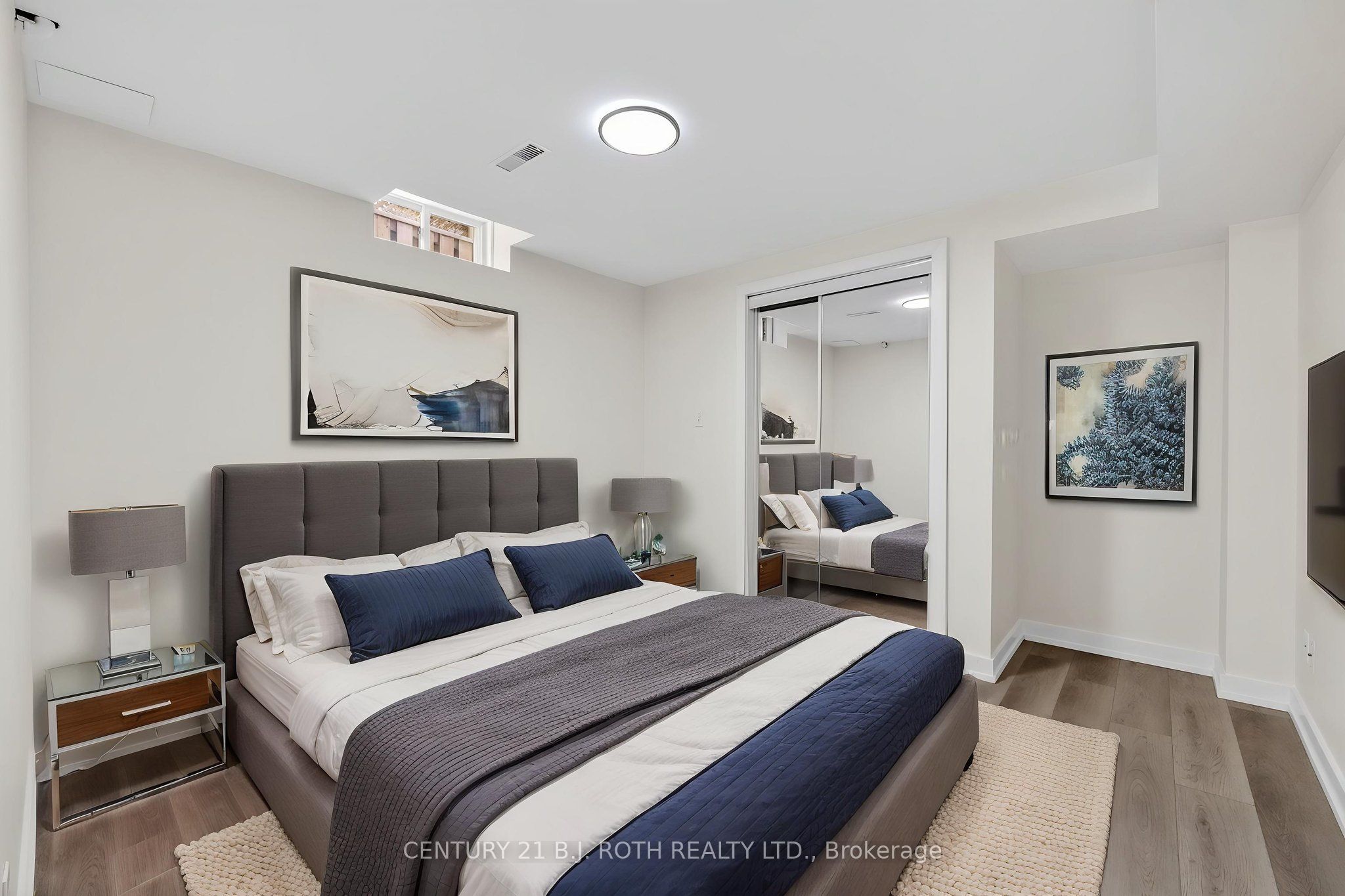 1077 Corrie Street Property Photo 31