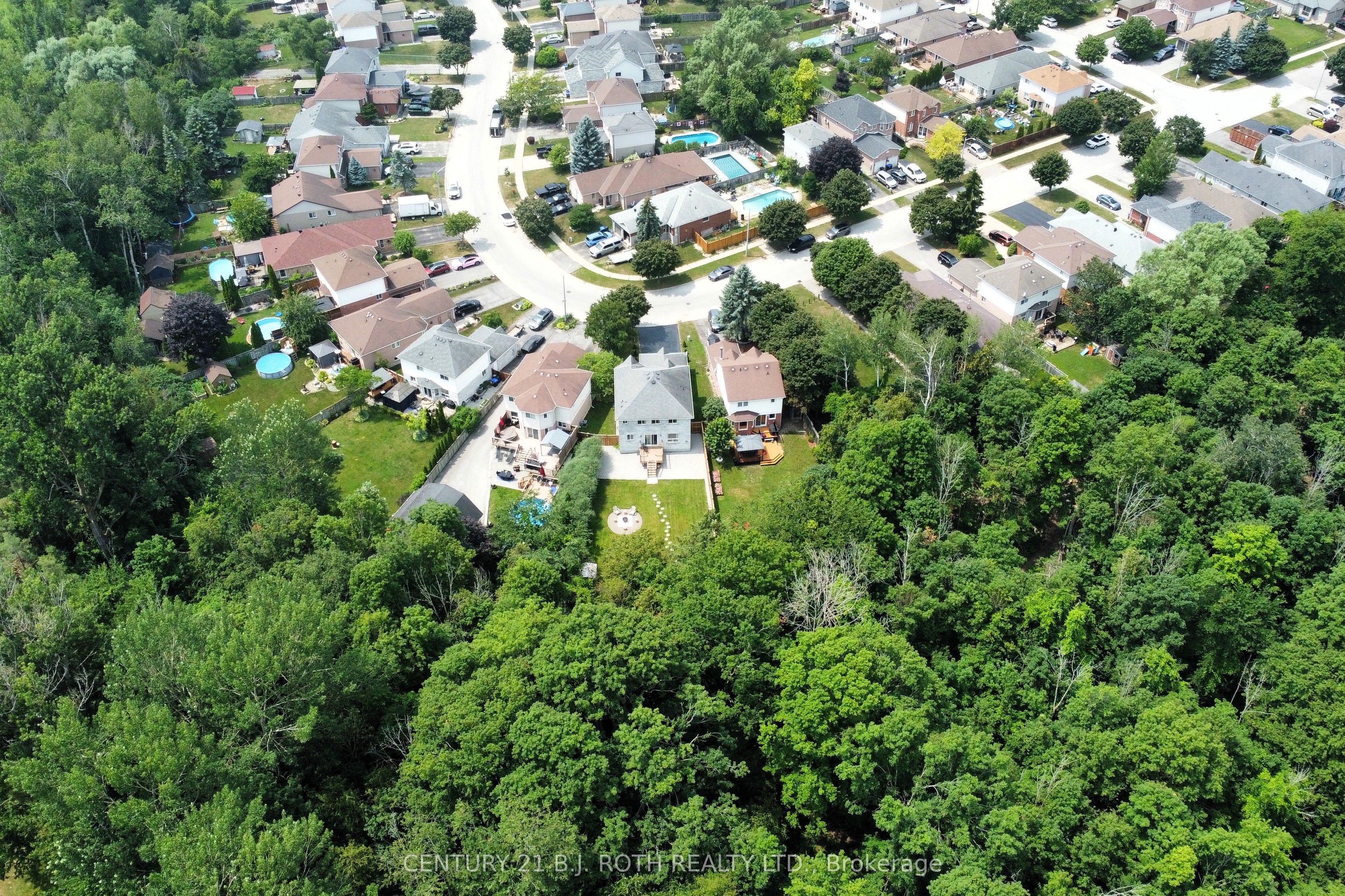 1077 Corrie Street Property Photo 35