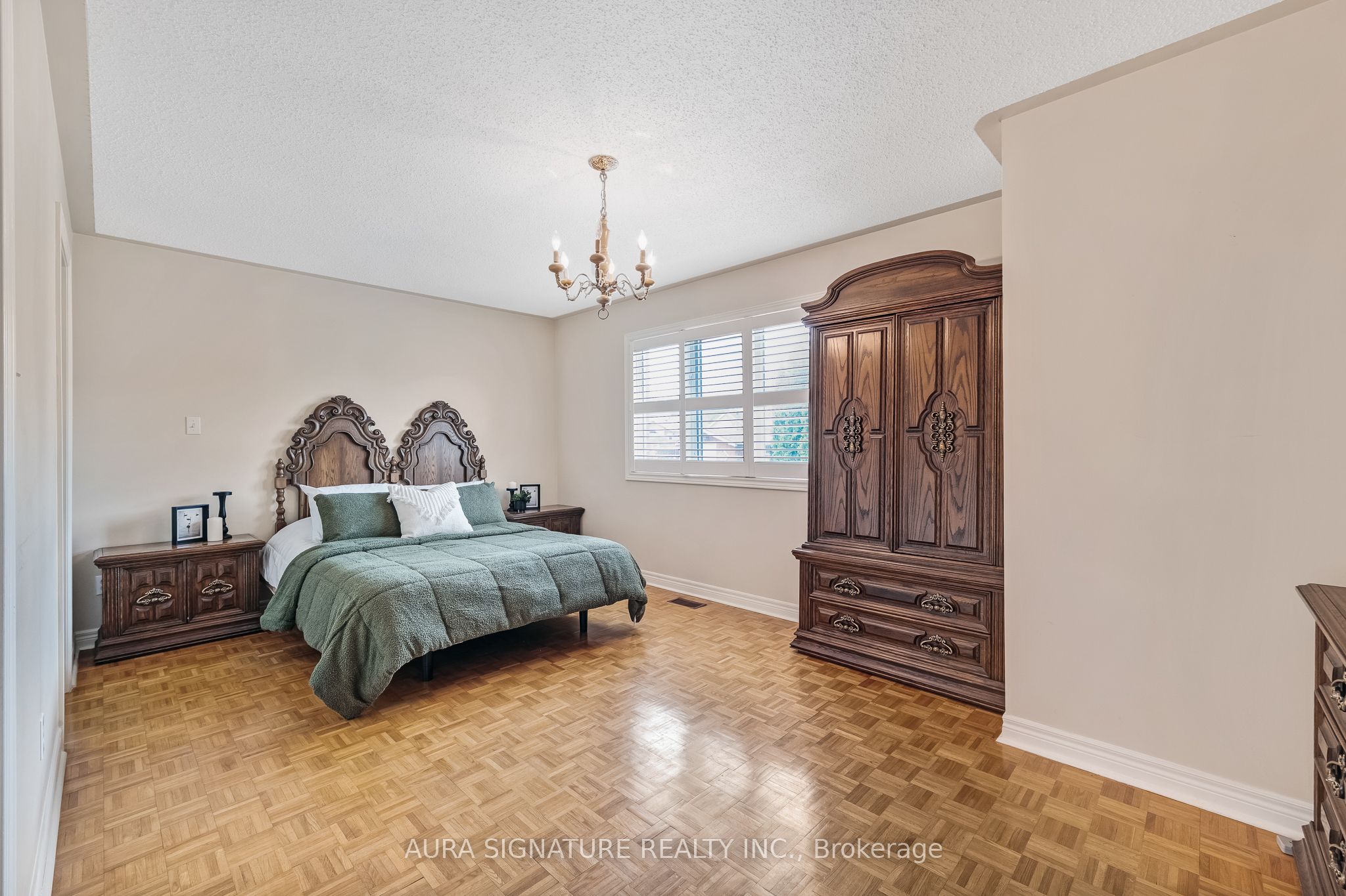 30 Graceview Court Property Photo 17