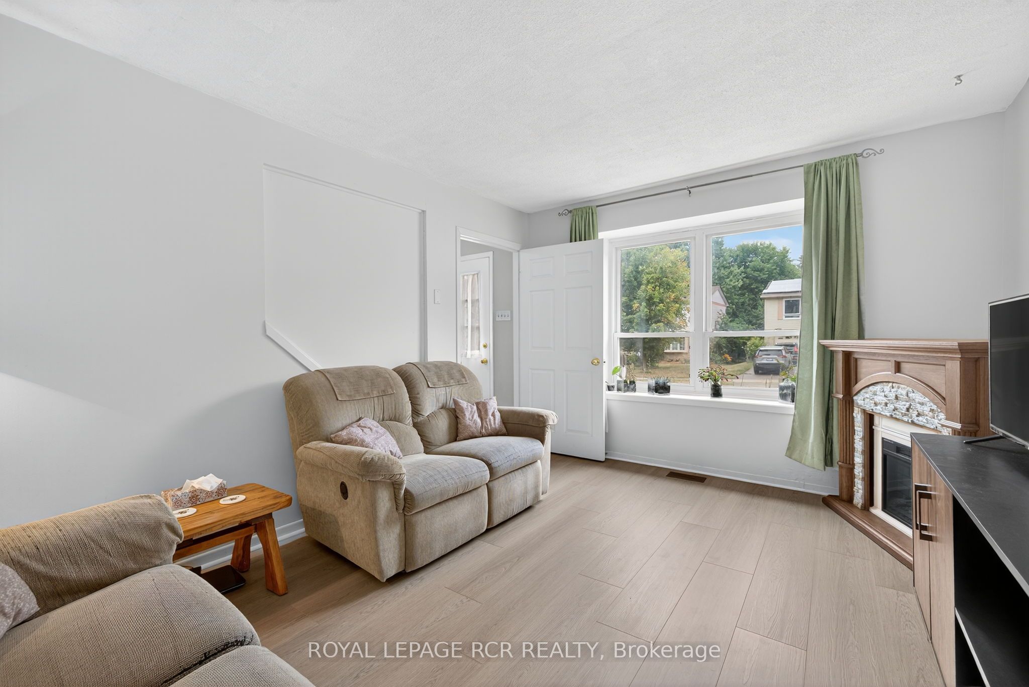 856 Magnolia Avenue Property Photo 6
