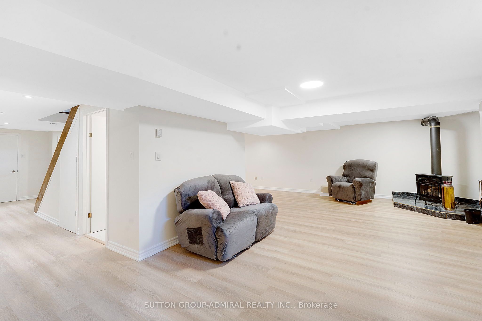 26 Albery Crescent Property Photo 40