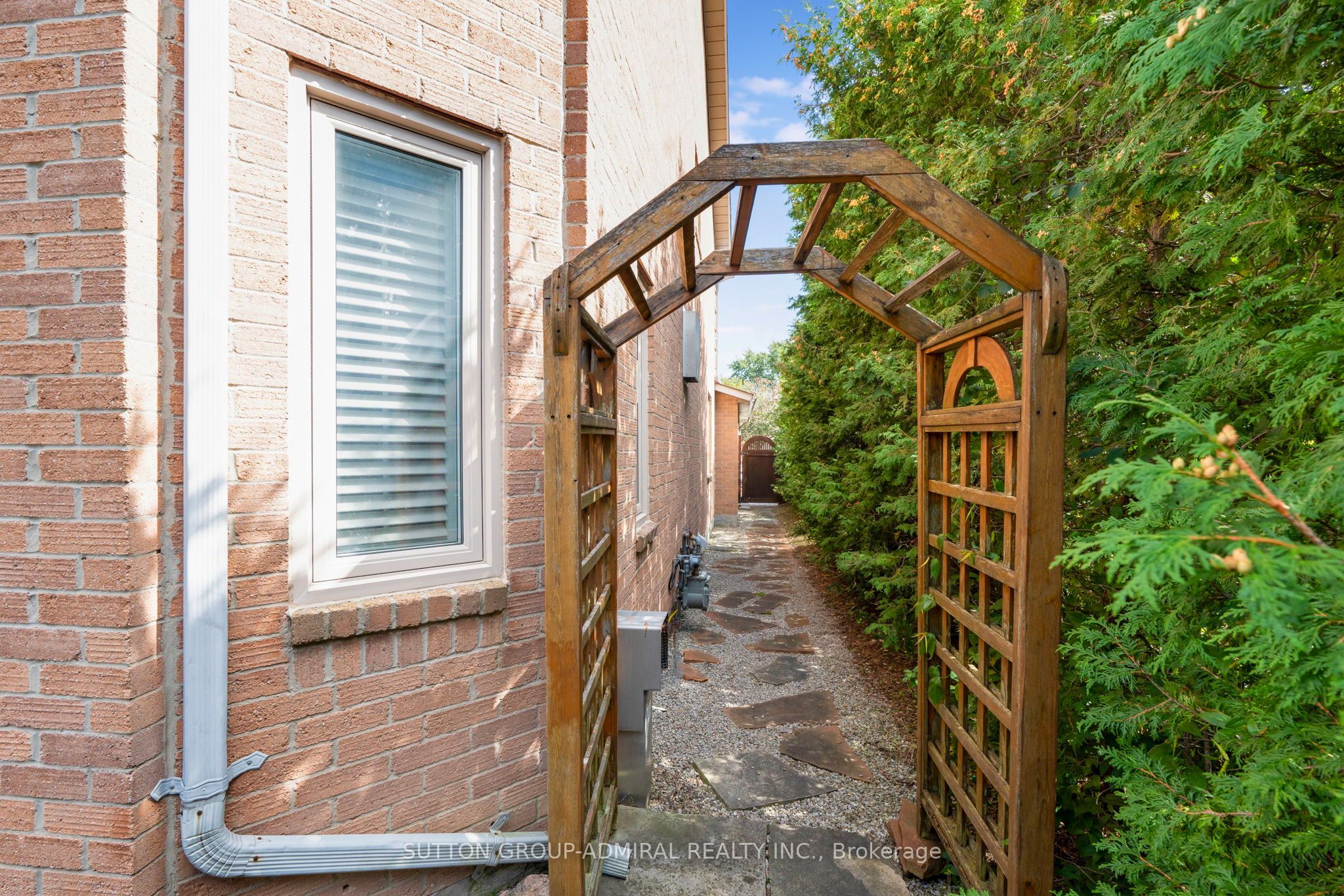 26 Albery Crescent Property Photo 43
