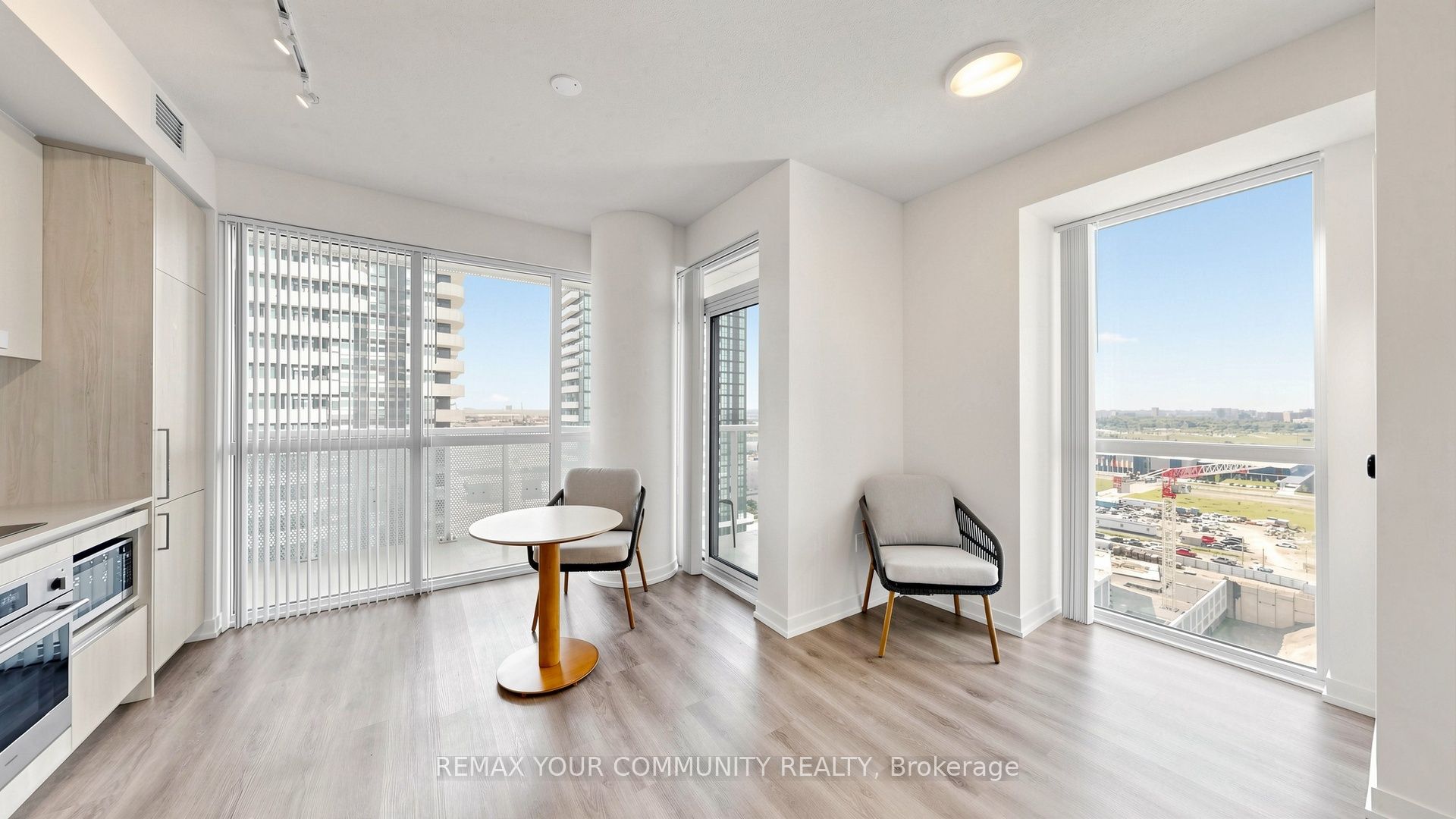 225 Commerce Street 1702 Property Photo 2