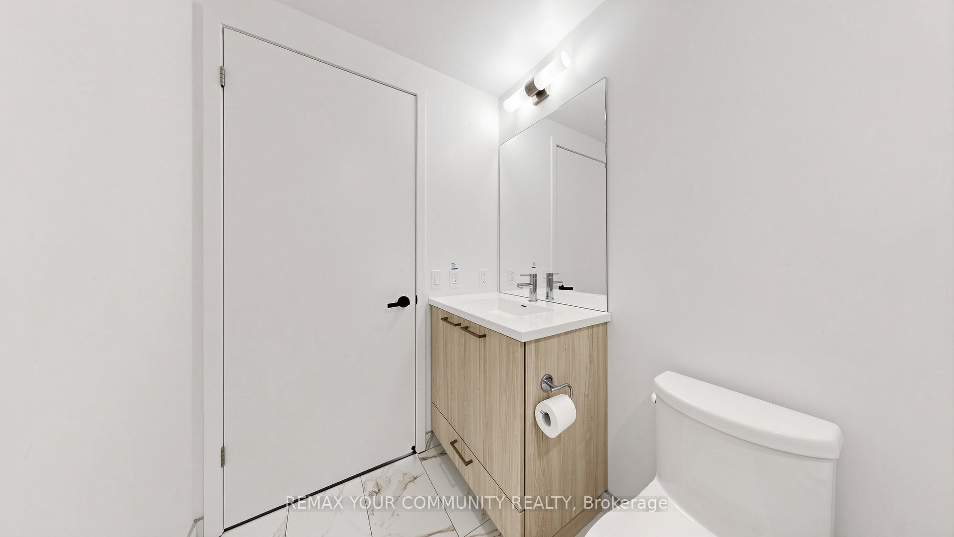 225 Commerce Street 1702 Property Photo 19