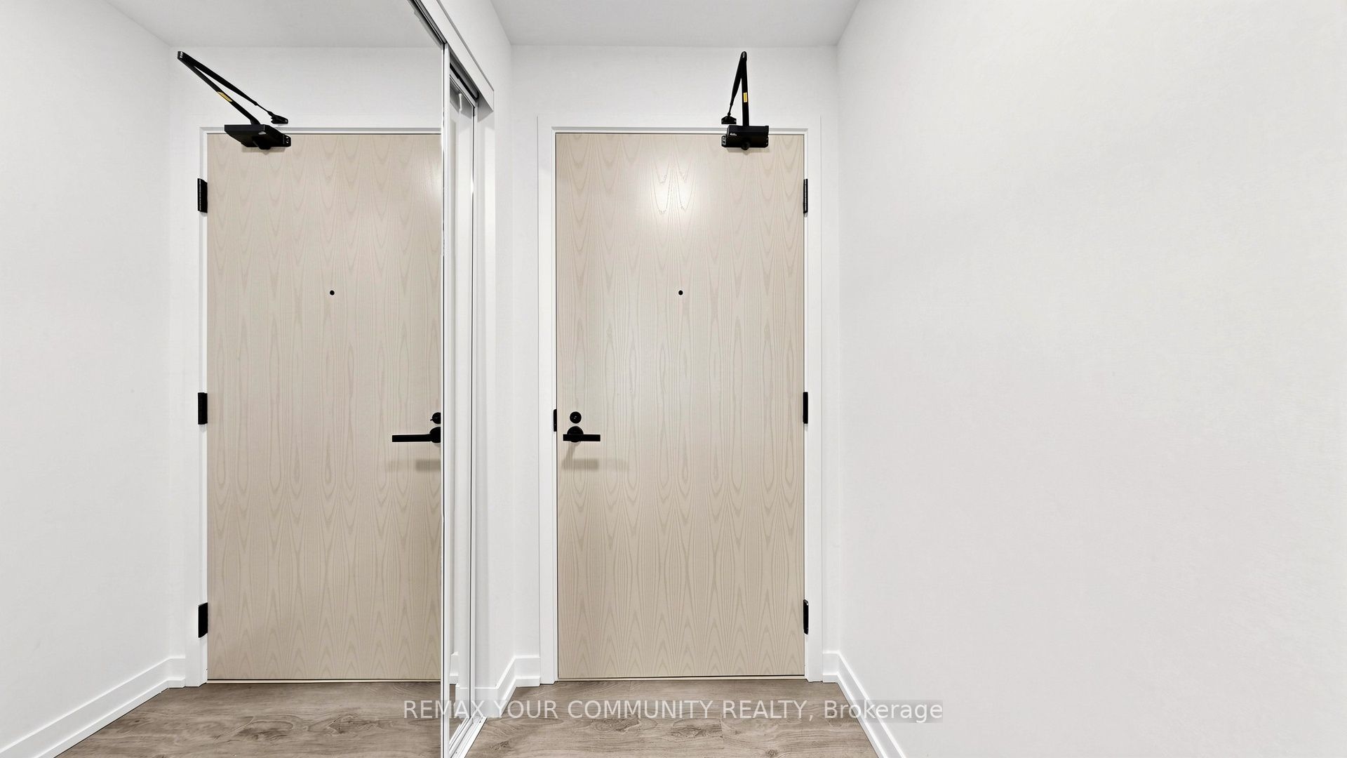 225 Commerce Street 1702 Property Photo 21
