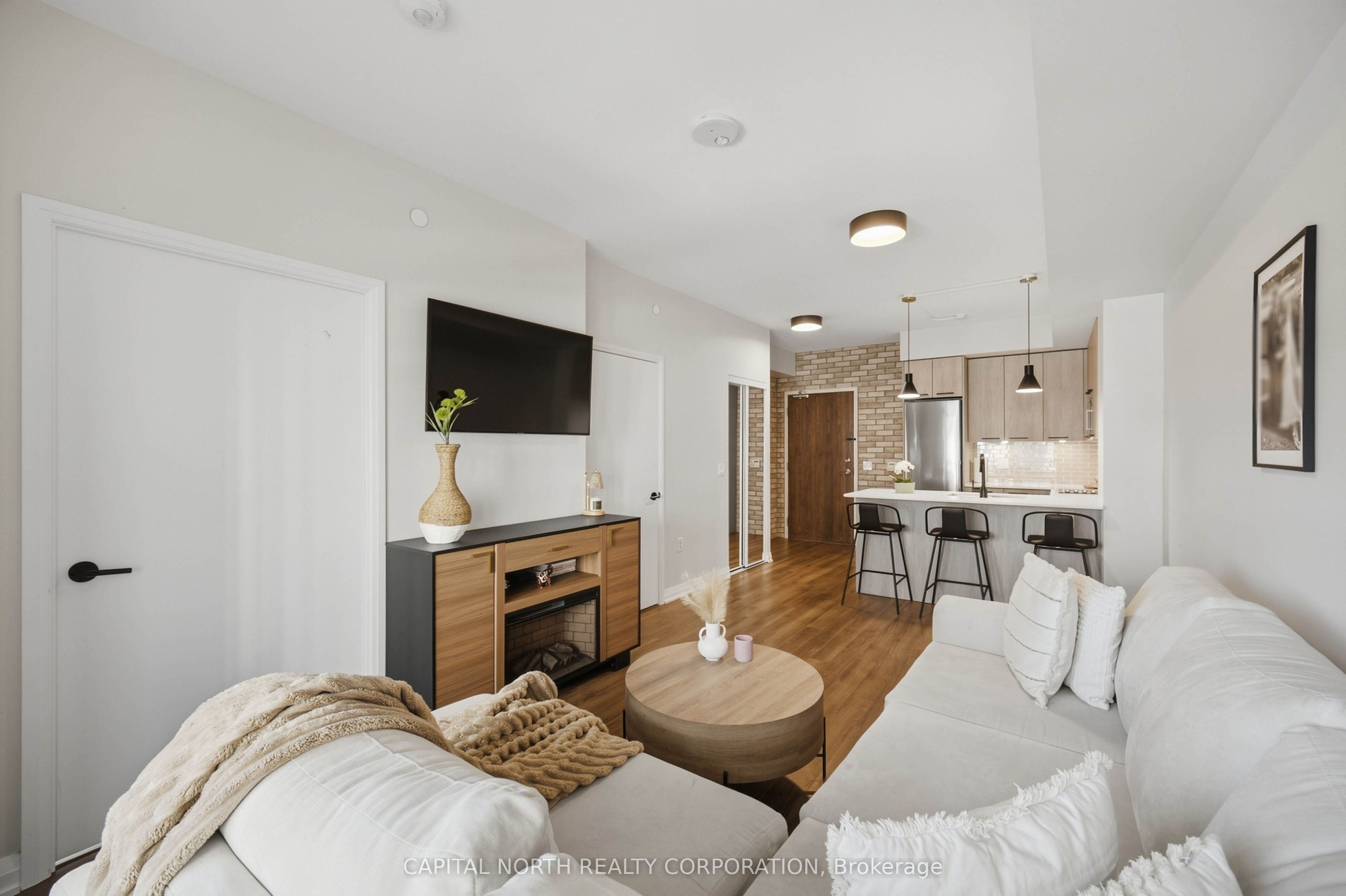 99 Eagle Rock Way 403 Property Photo 12