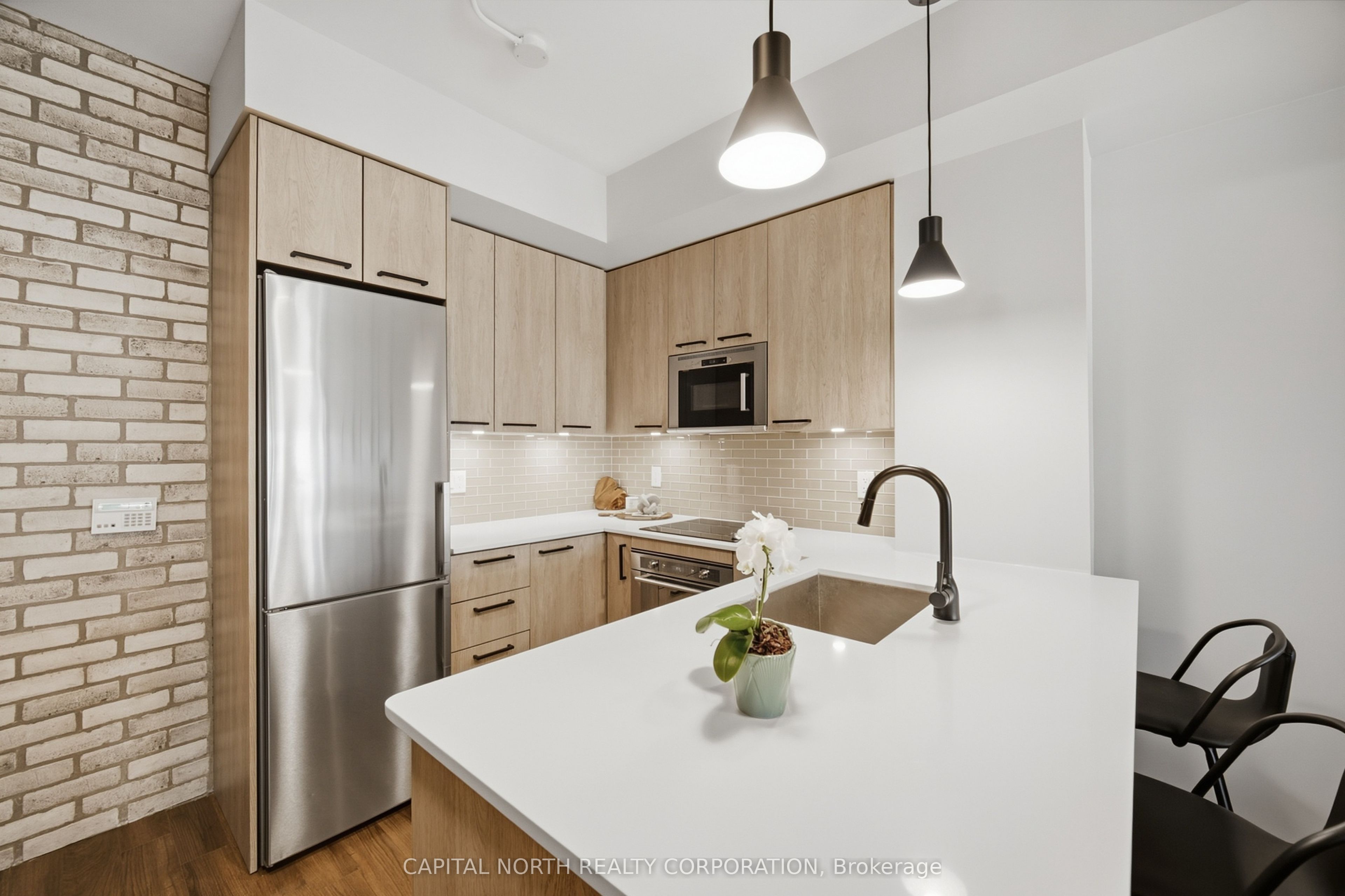 99 Eagle Rock Way 403 Property Photo 17