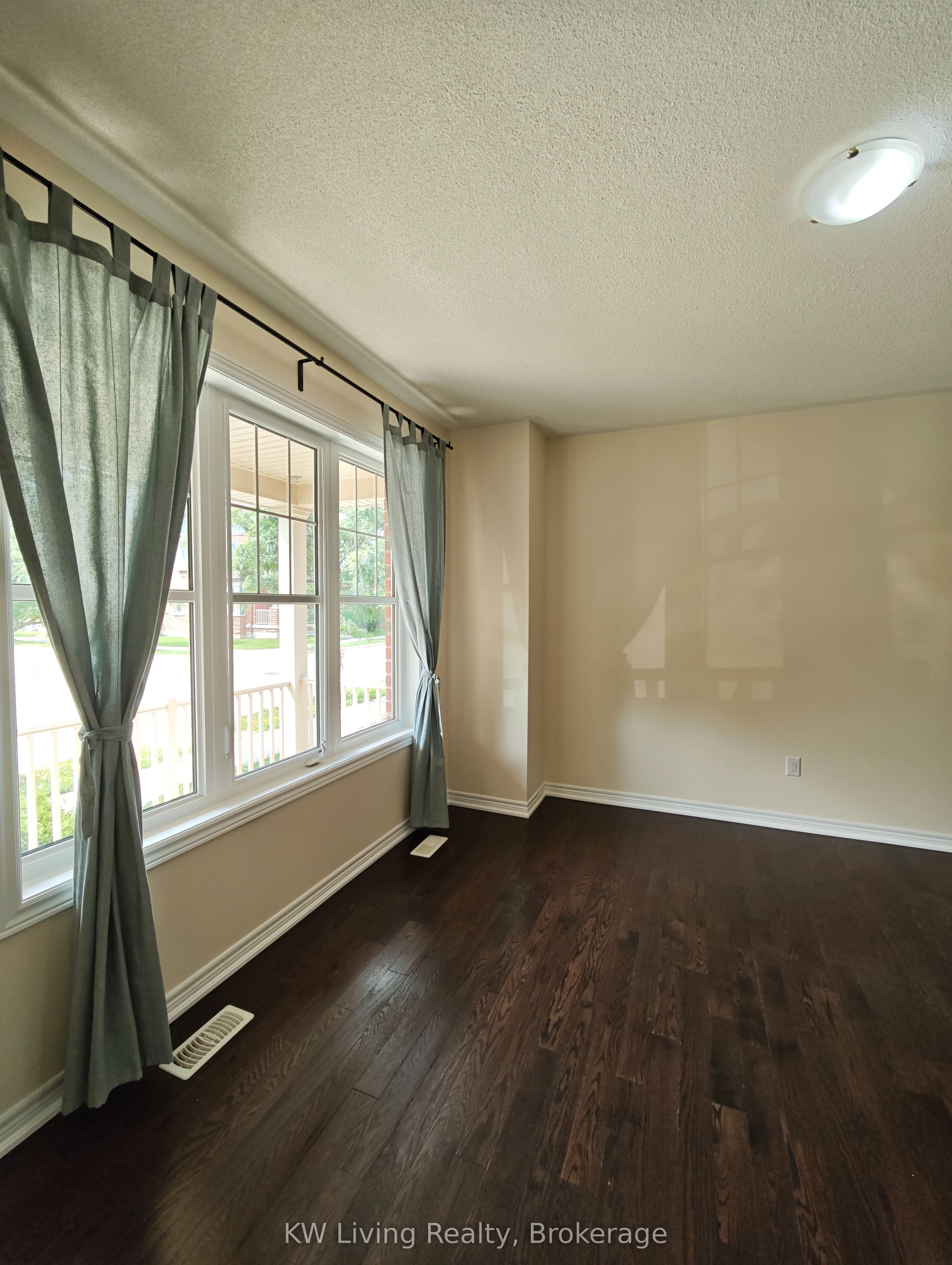 109 Cornwall Drive Property Photo 2