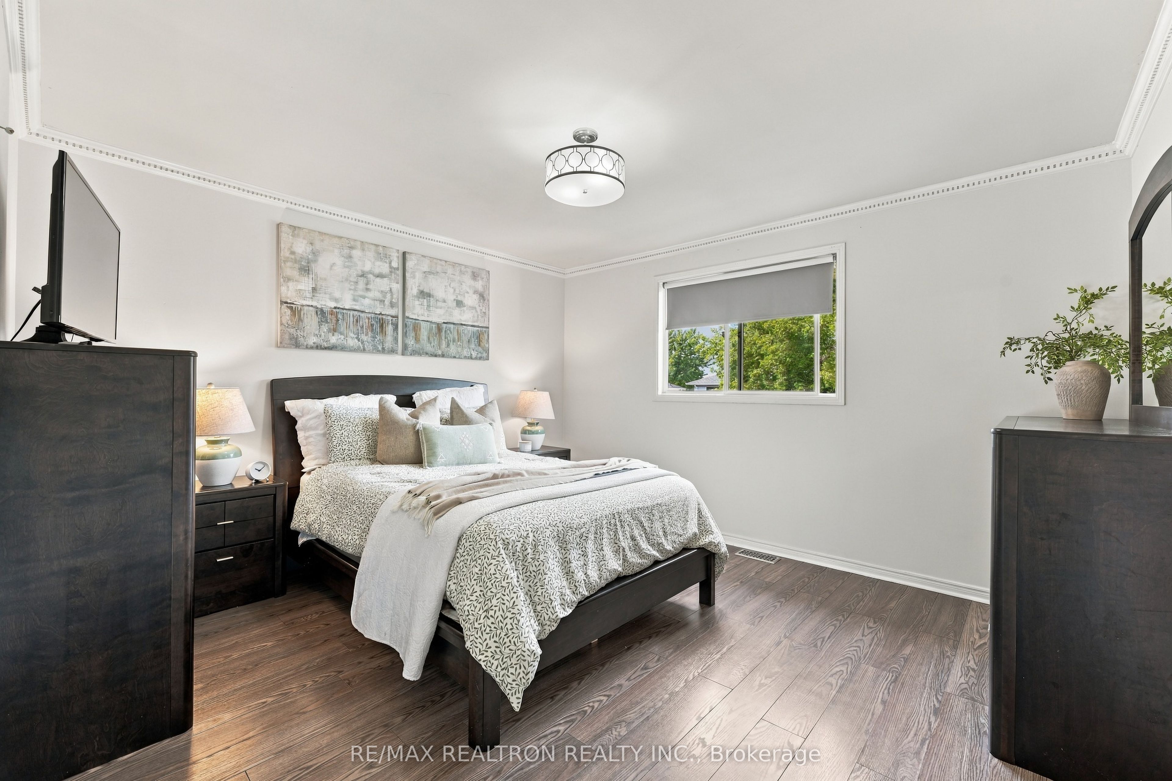 18 Castille Crescent Property Photo 14