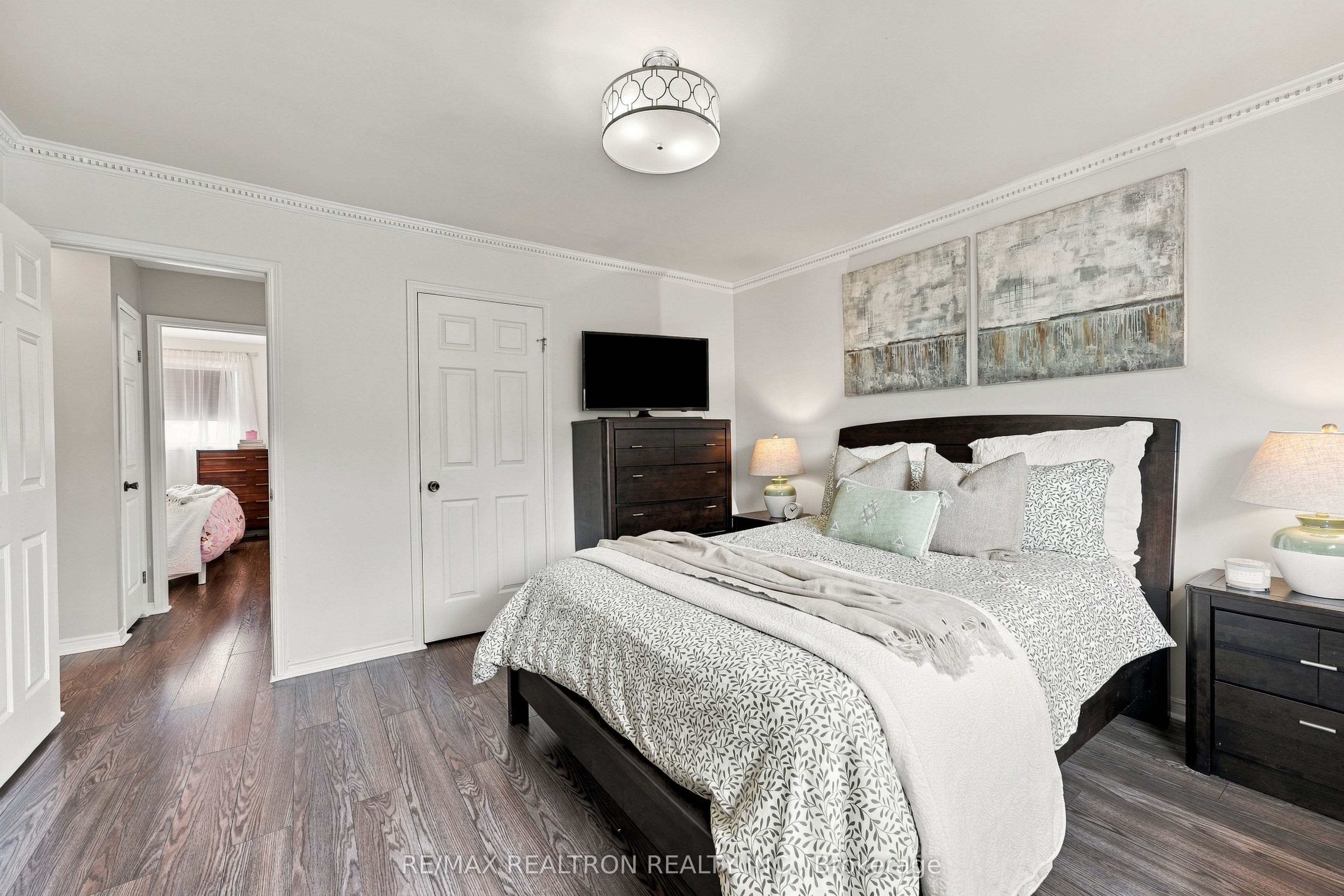18 Castille Crescent Property Photo 15