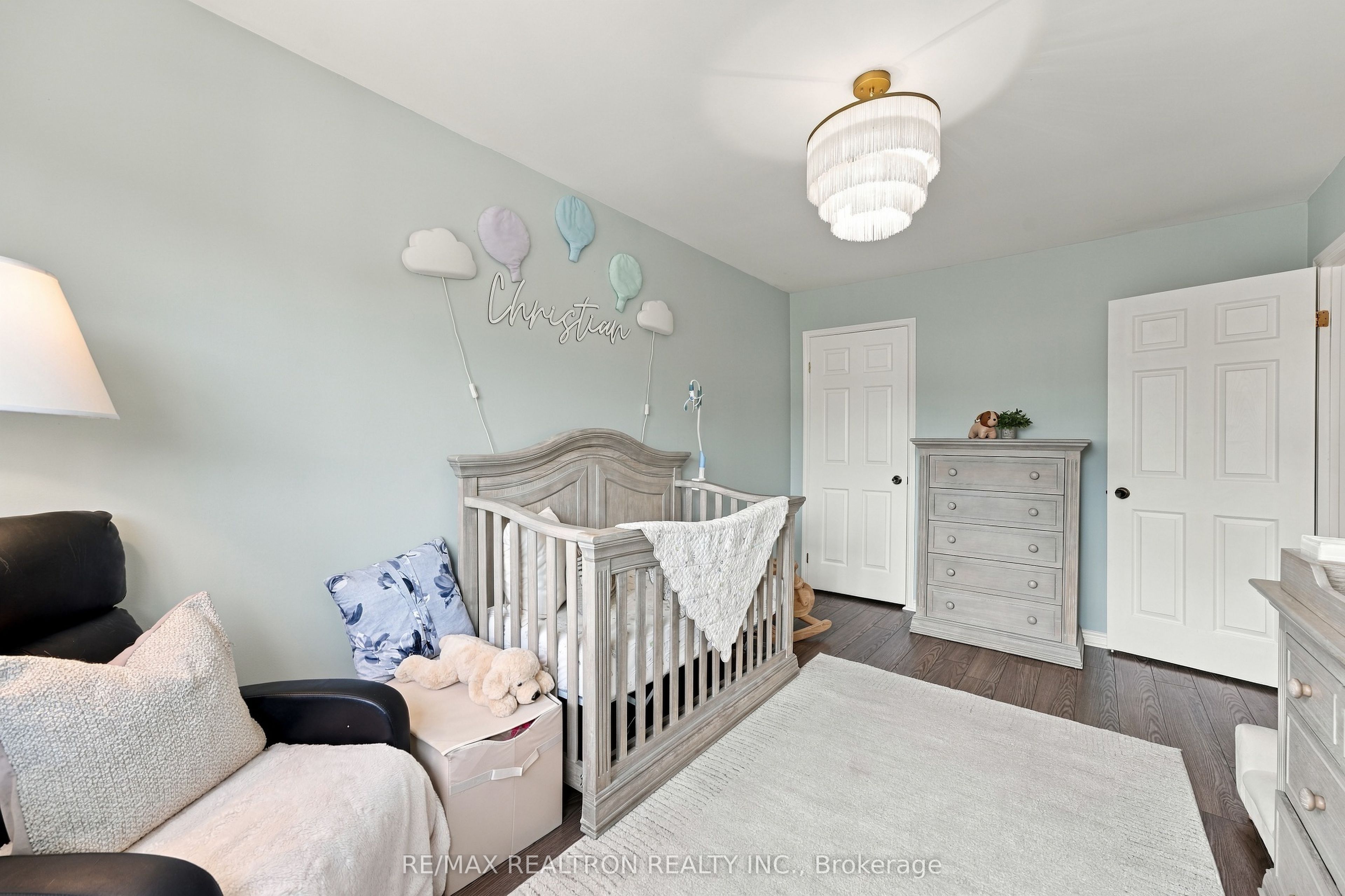 18 Castille Crescent Property Photo 21