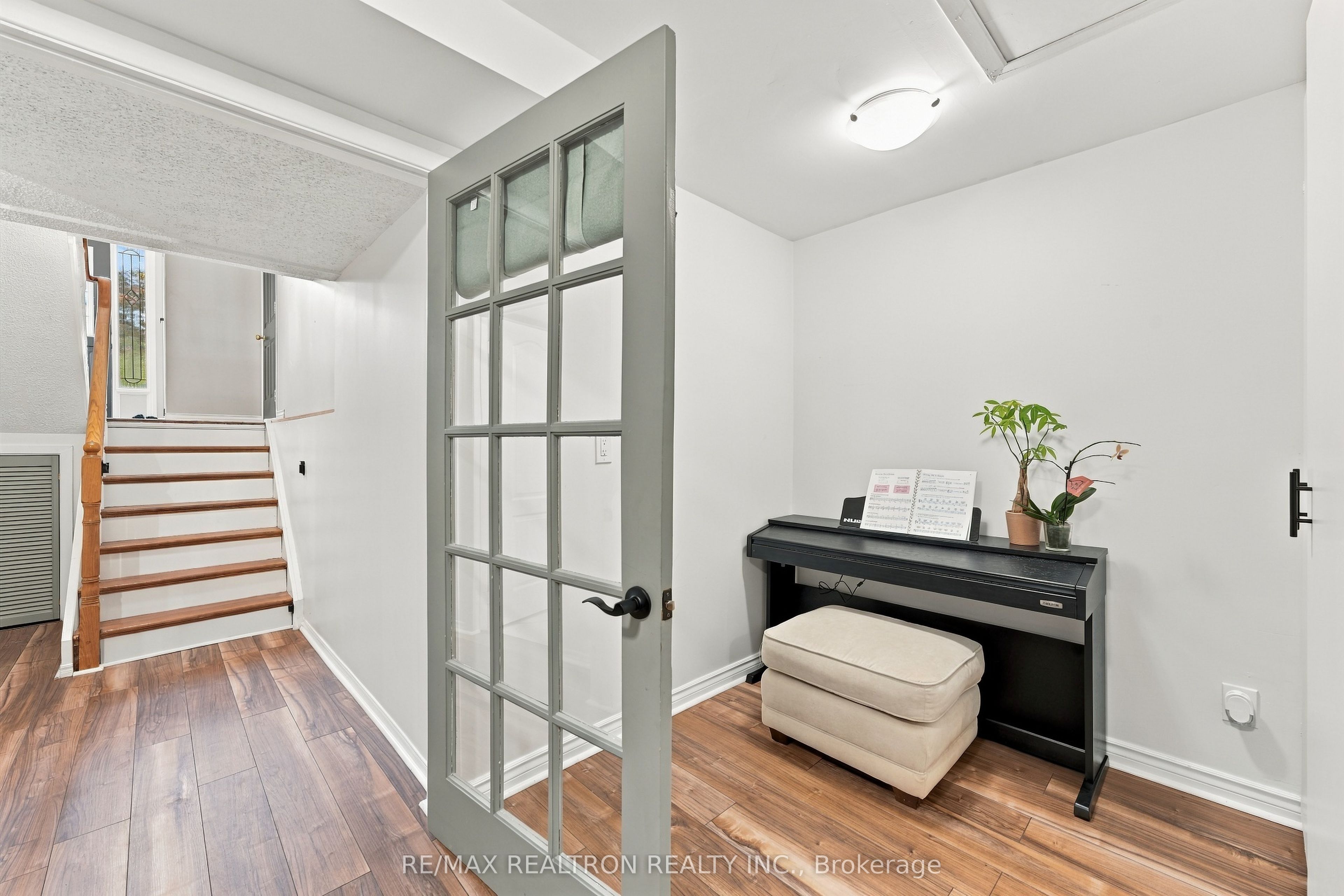 18 Castille Crescent Property Photo 27