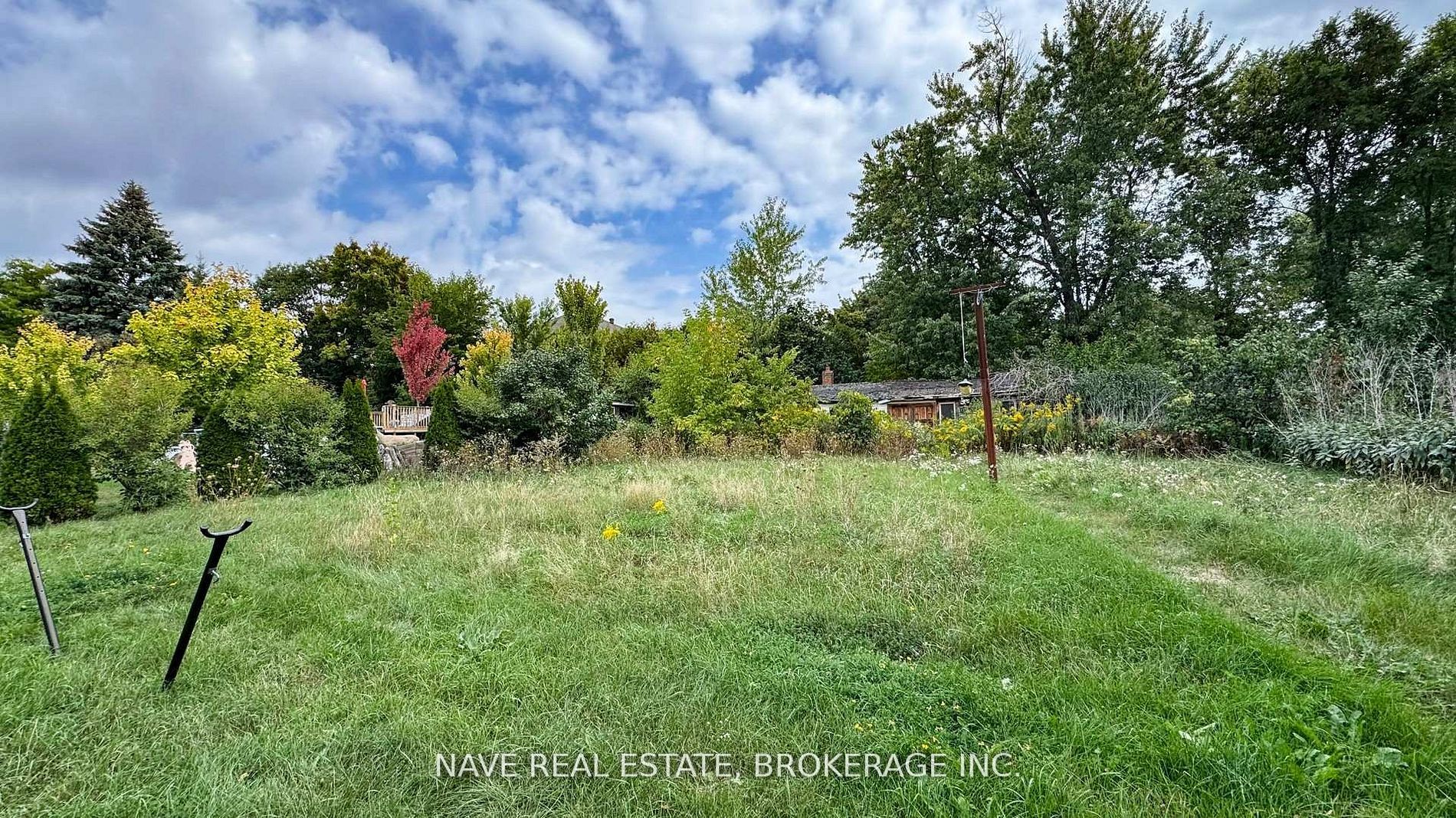 9747 Bathurst Street Property Photo 44