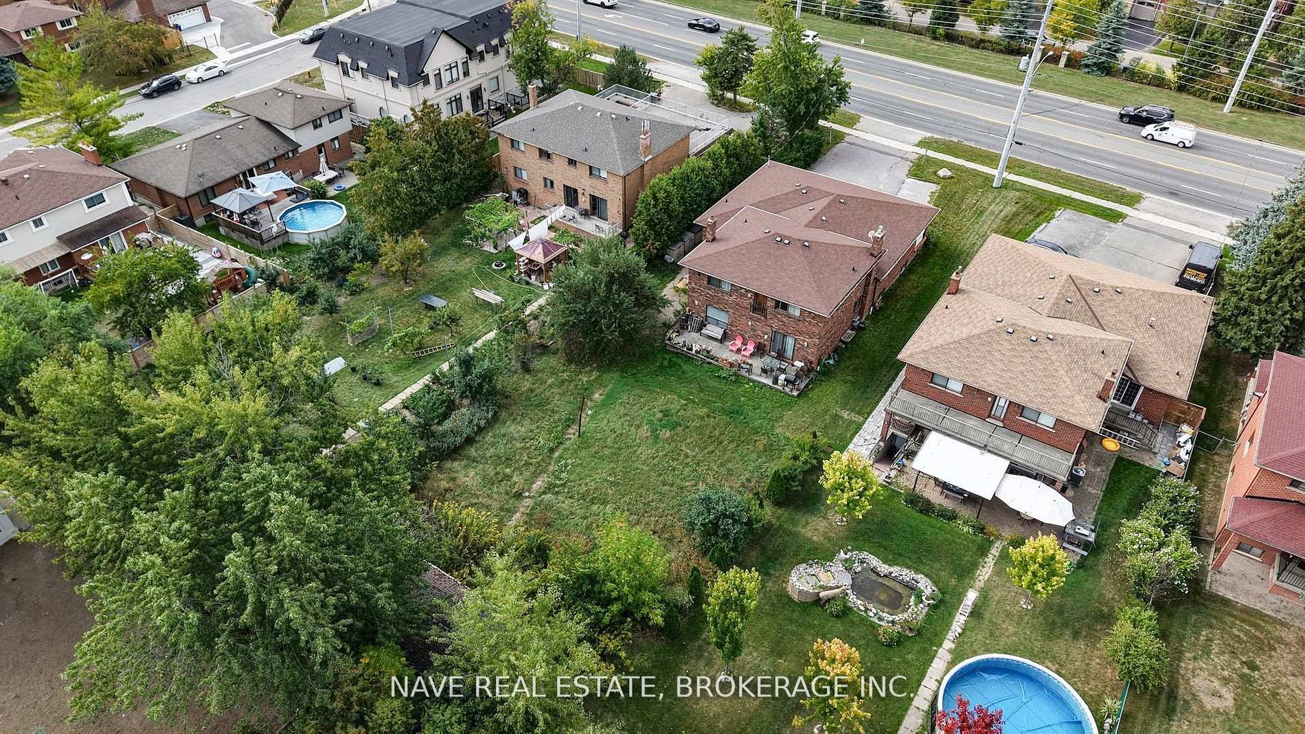9747 Bathurst Street Property Photo 47