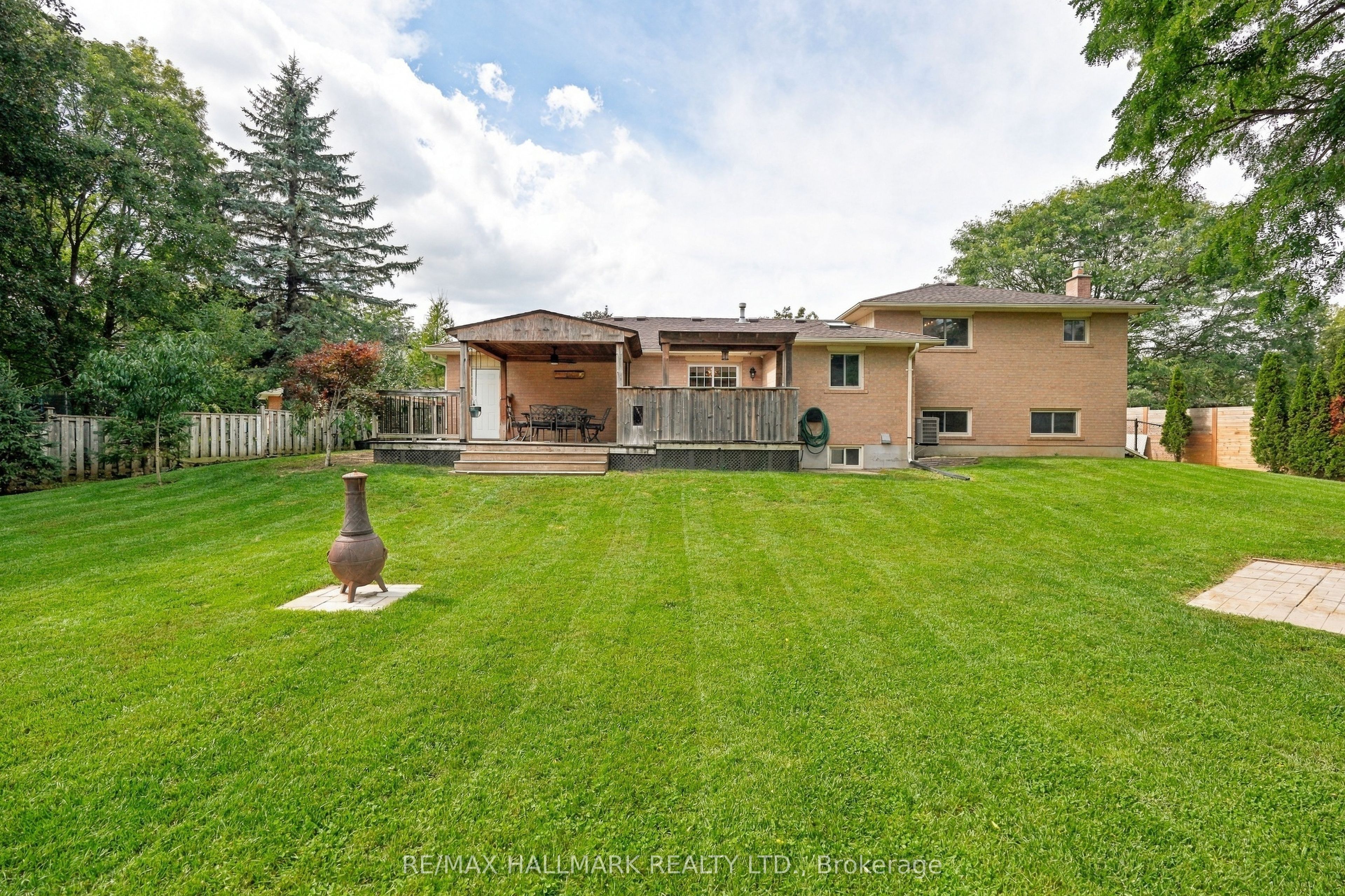 13 Toby Court Property Photo 39