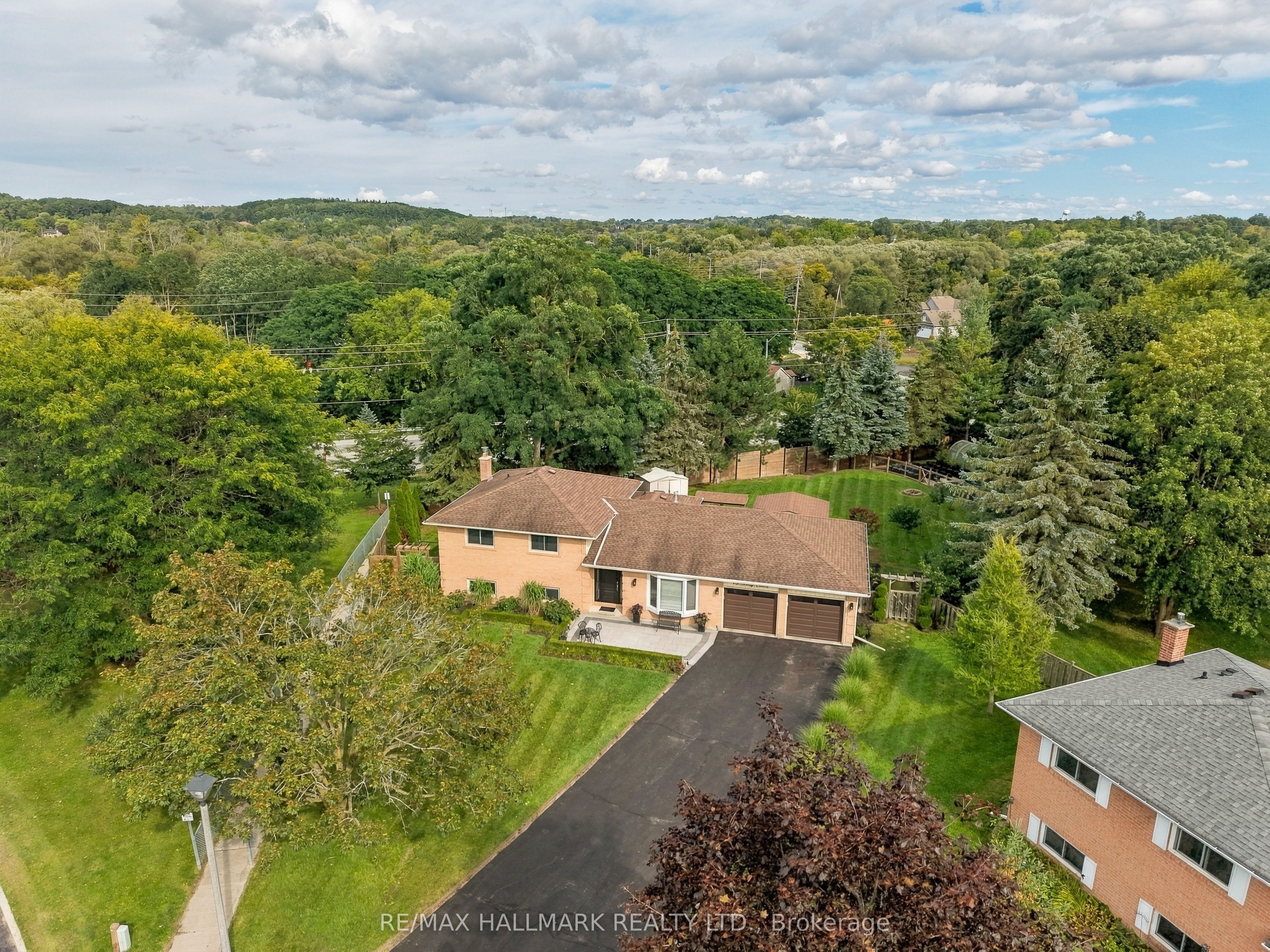 13 Toby Court Property Photo 44