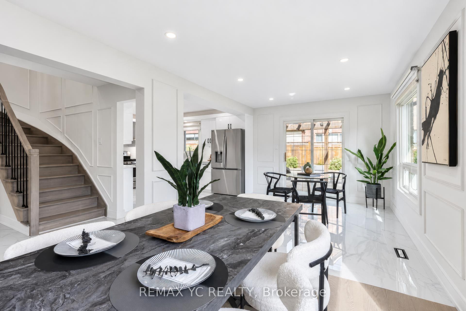 4 Simmons Crescent Property Photo 9