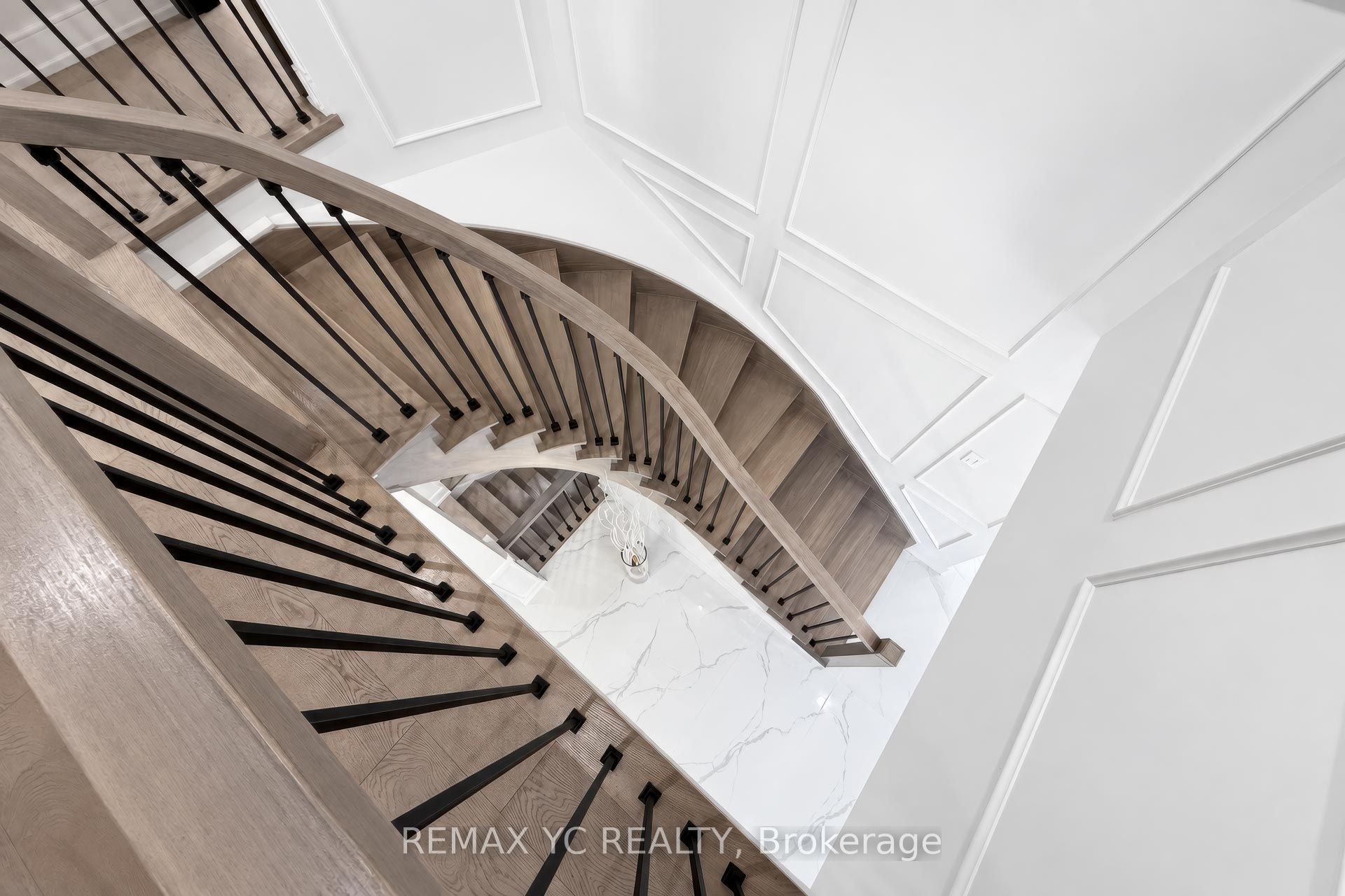 4 Simmons Crescent Property Photo 20