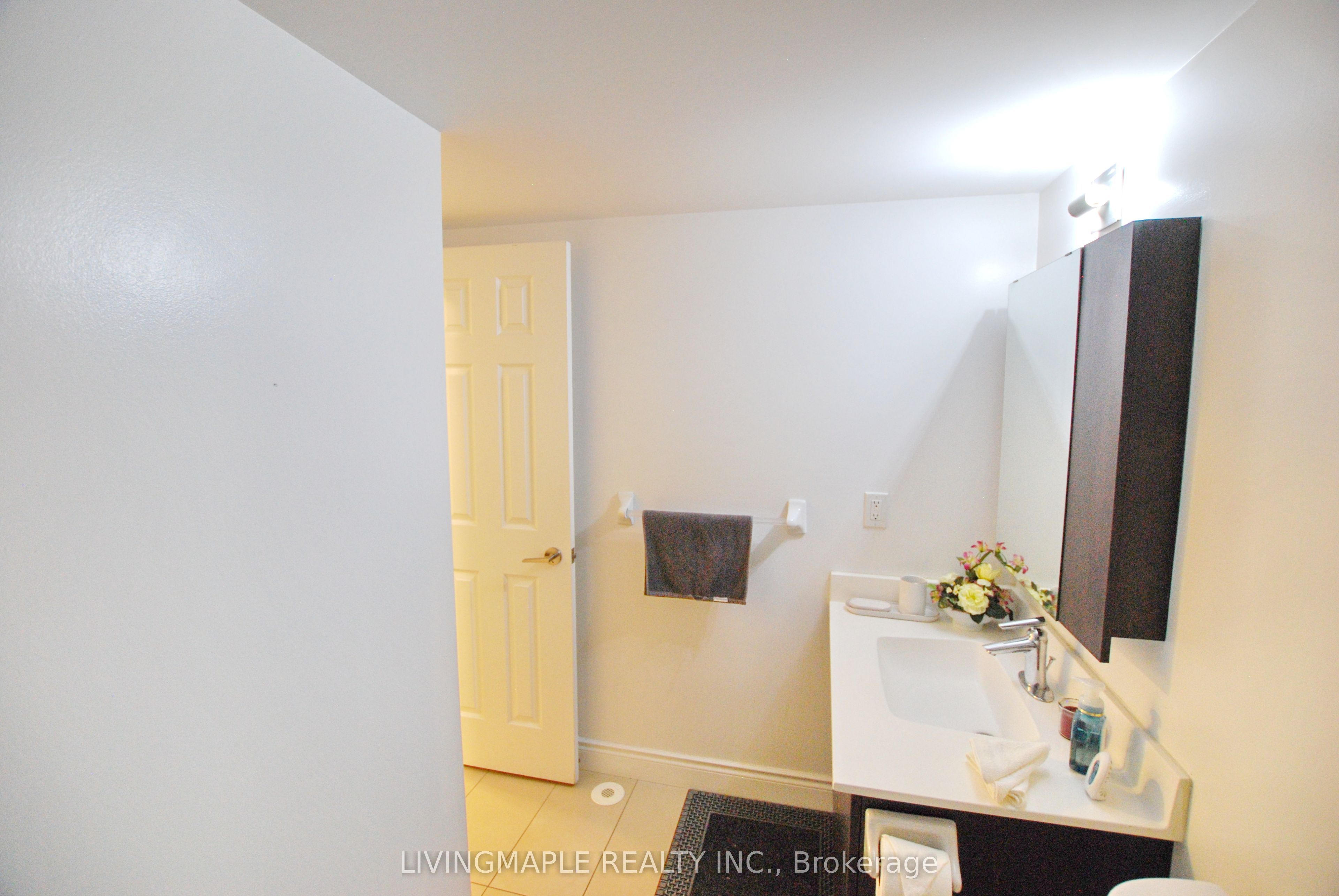 26 Times Avenue Property Photo 8