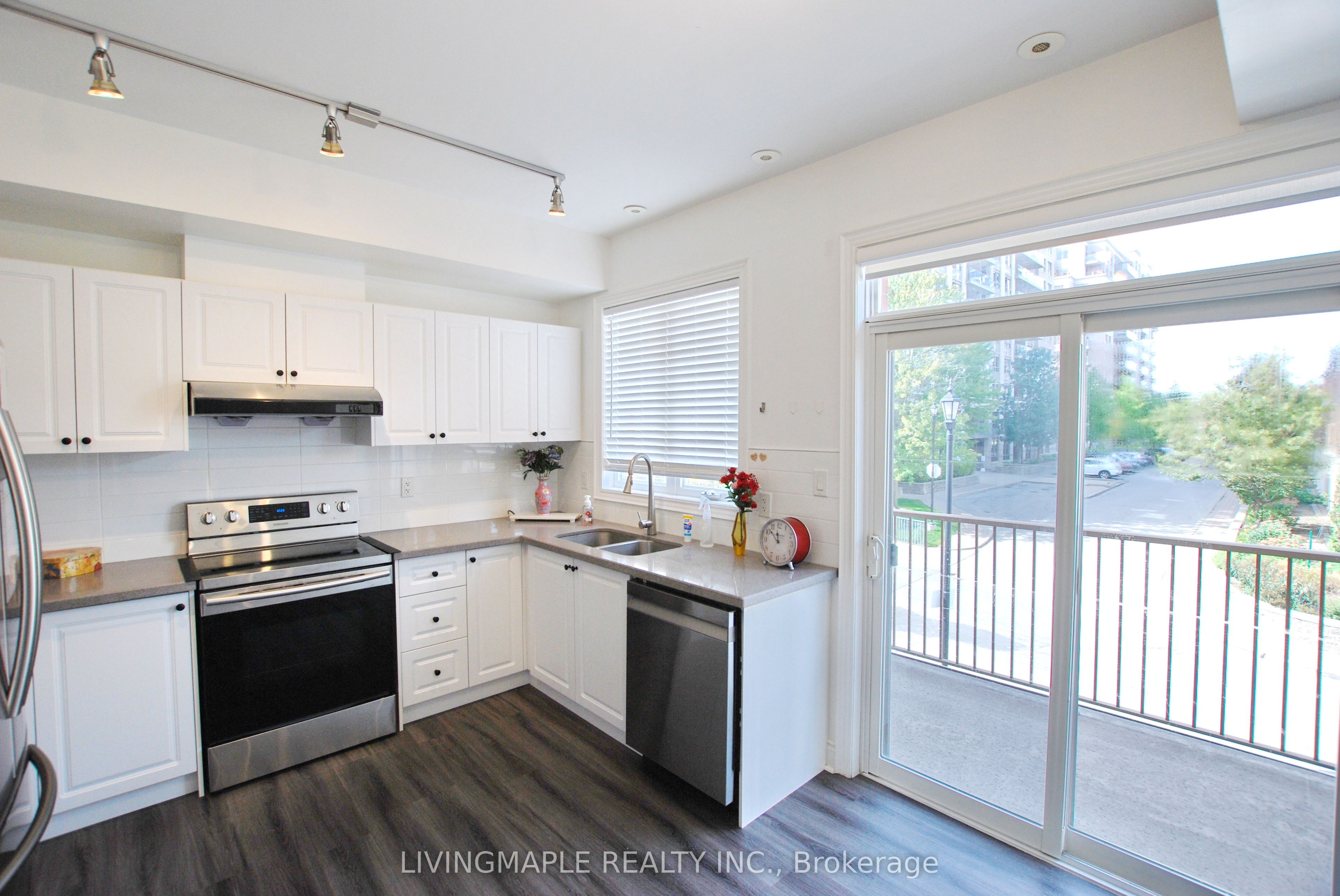 26 Times Avenue Property Photo 14