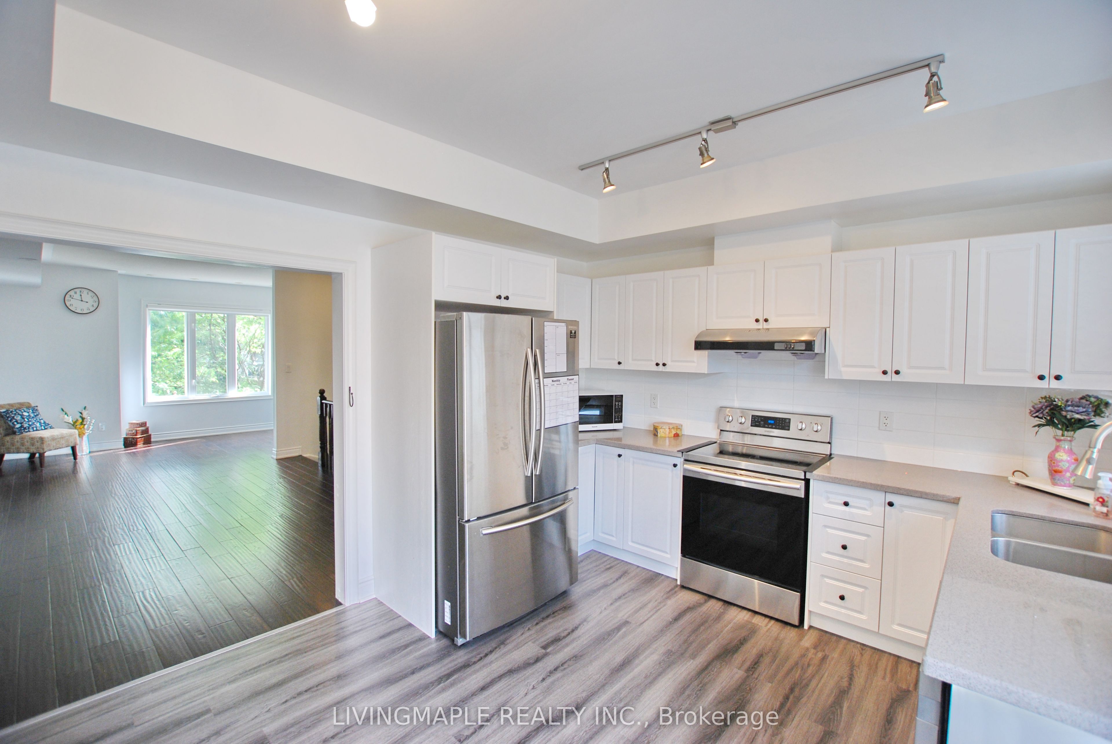 26 Times Avenue Property Photo 15