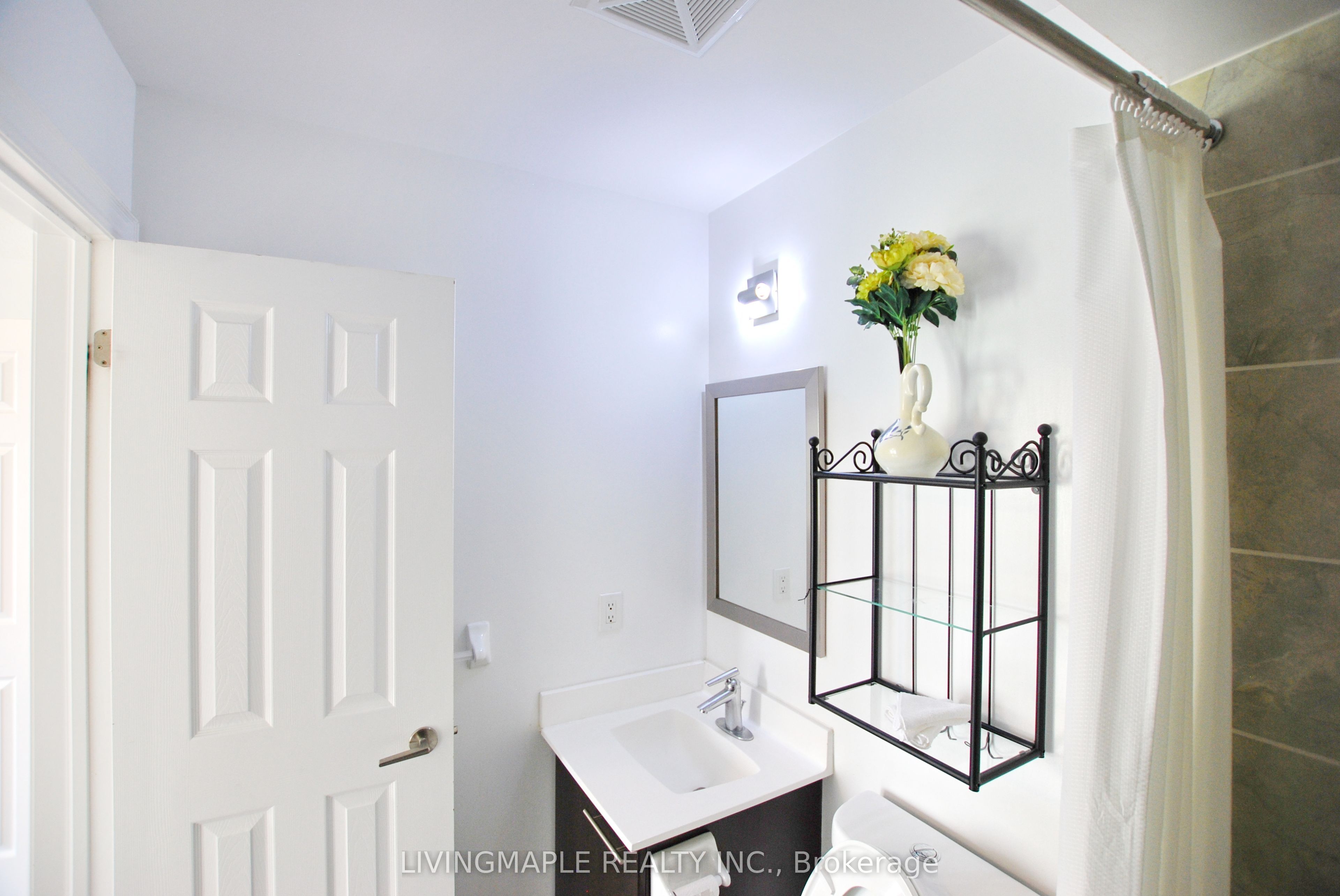 26 Times Avenue Property Photo 21